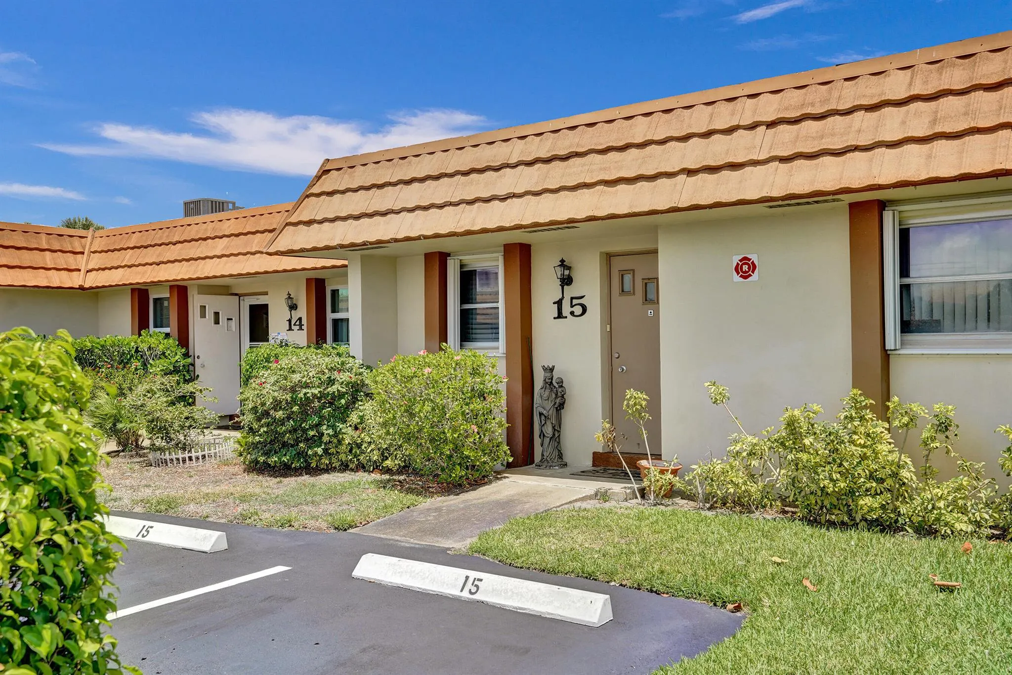 5730 Fernley Drive E, #15