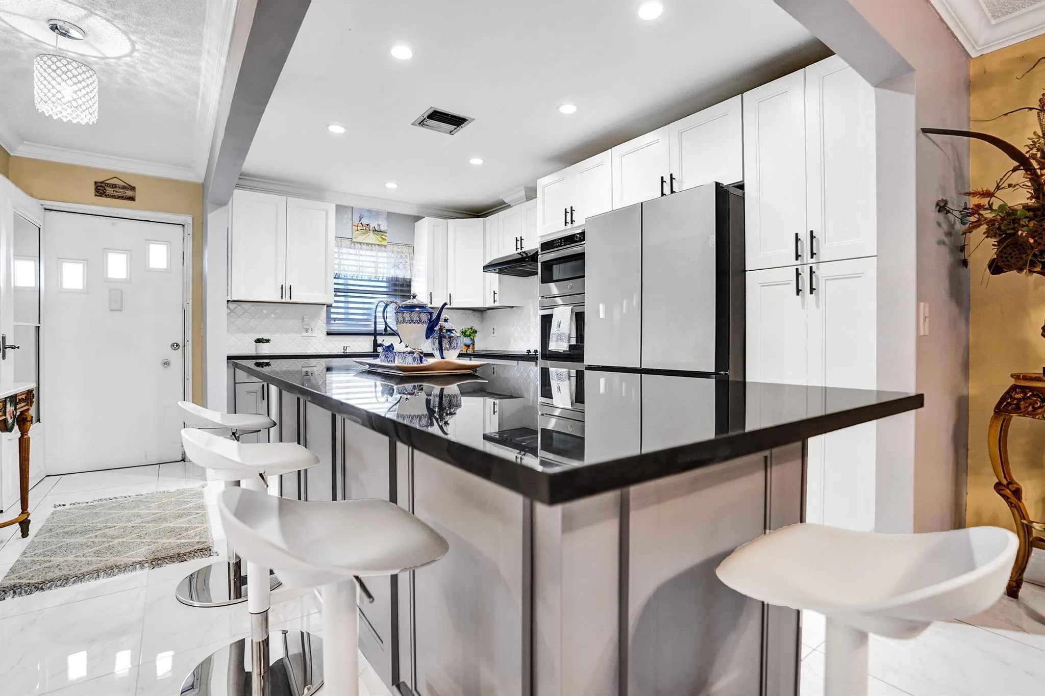5730 Fernley Drive E, #15