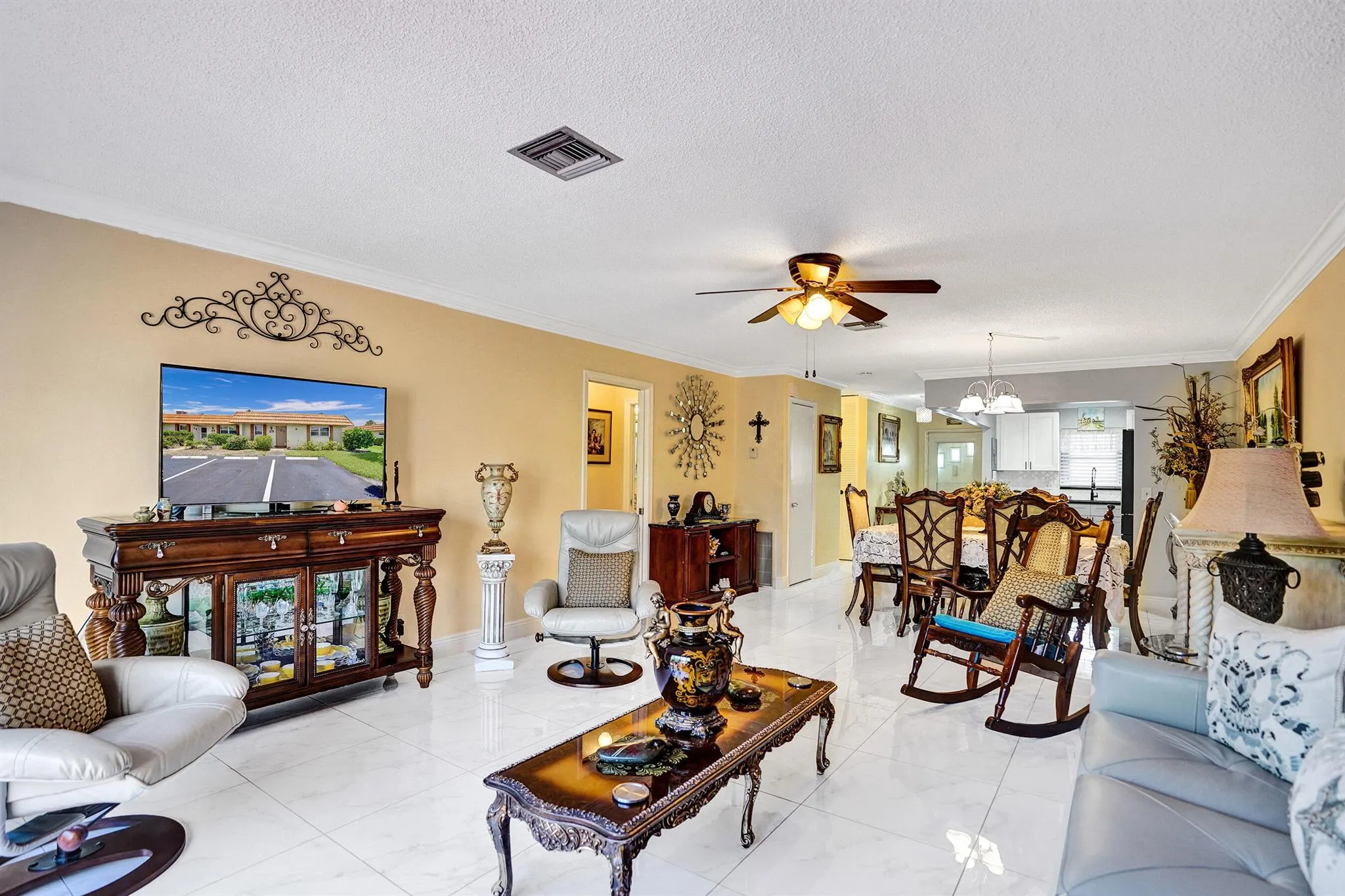 5730 Fernley Drive E, #15