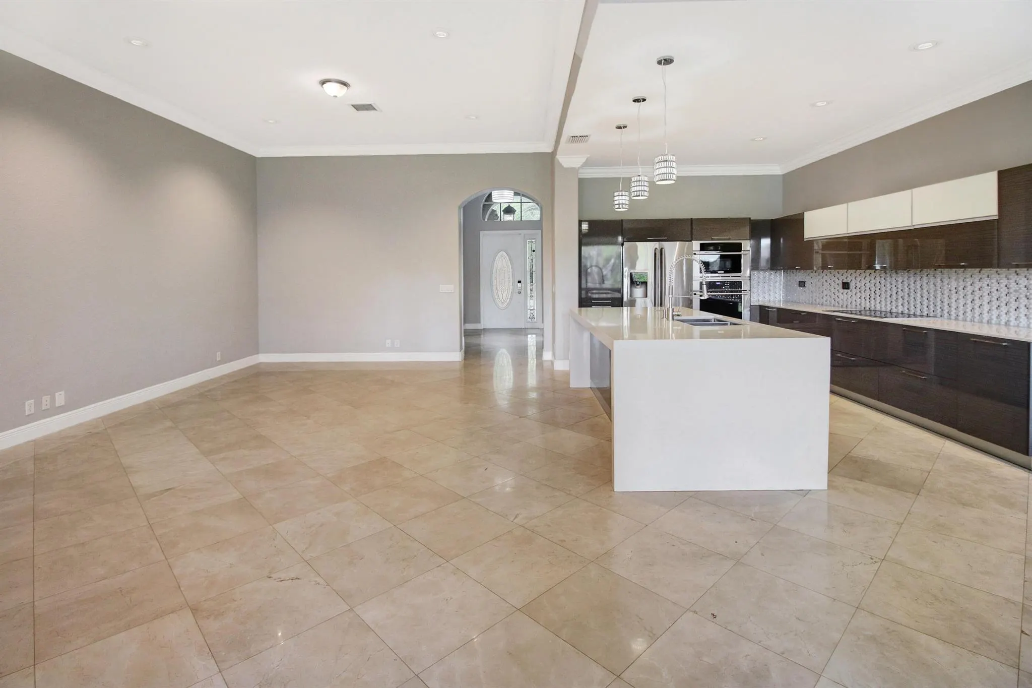 12370 NW 78th Manor