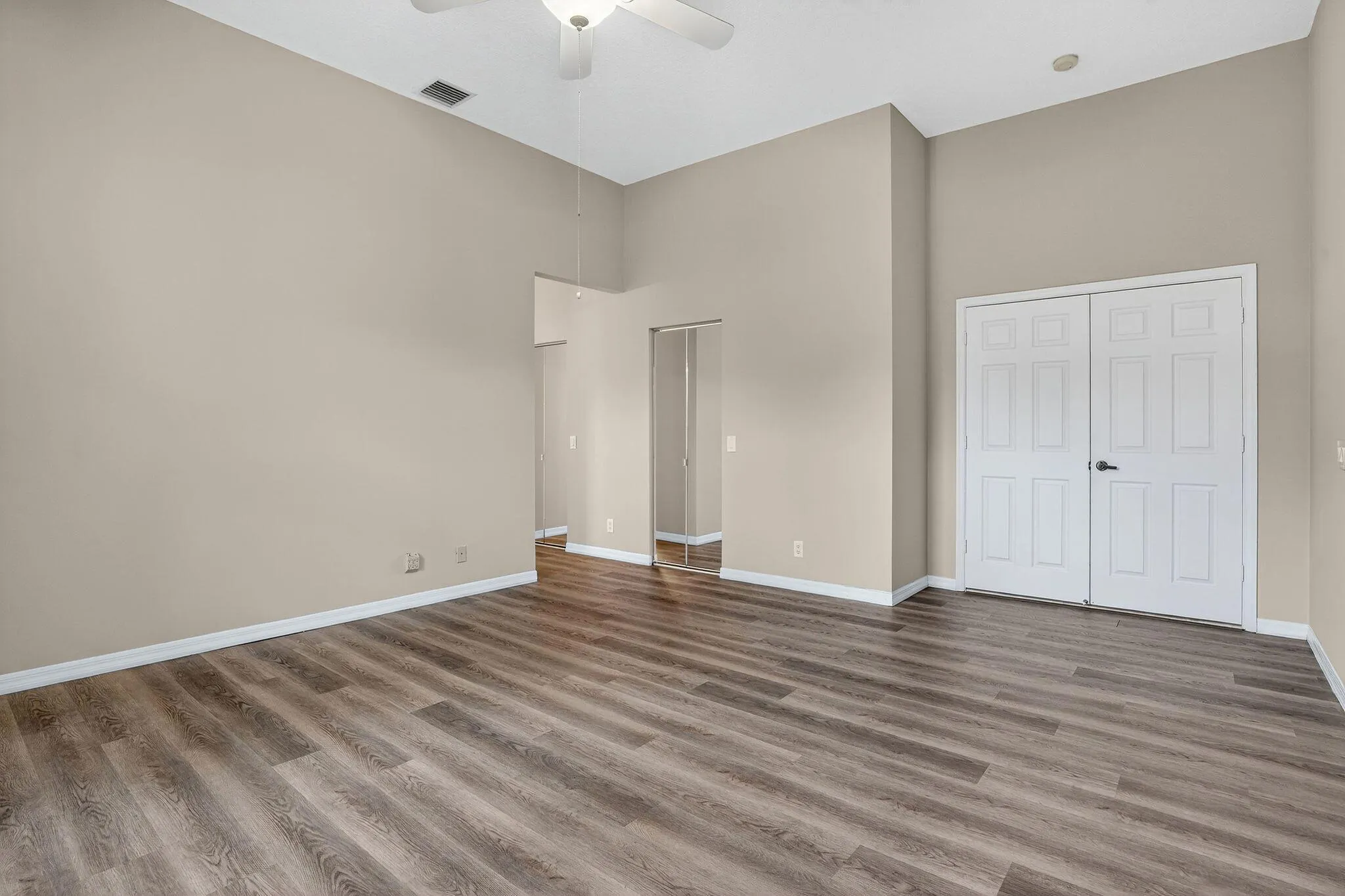 1366 Crossbill Court