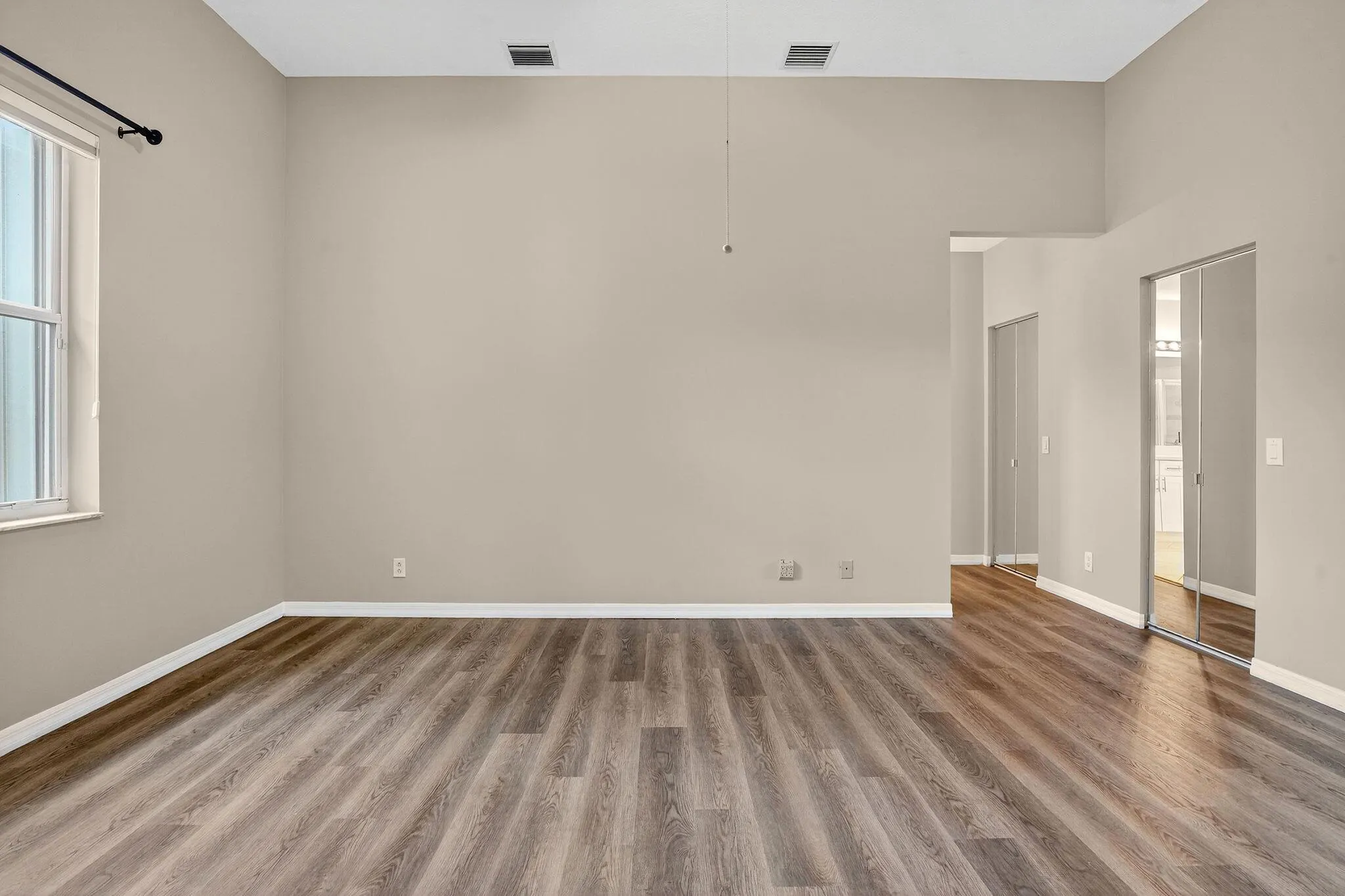 1366 Crossbill Court