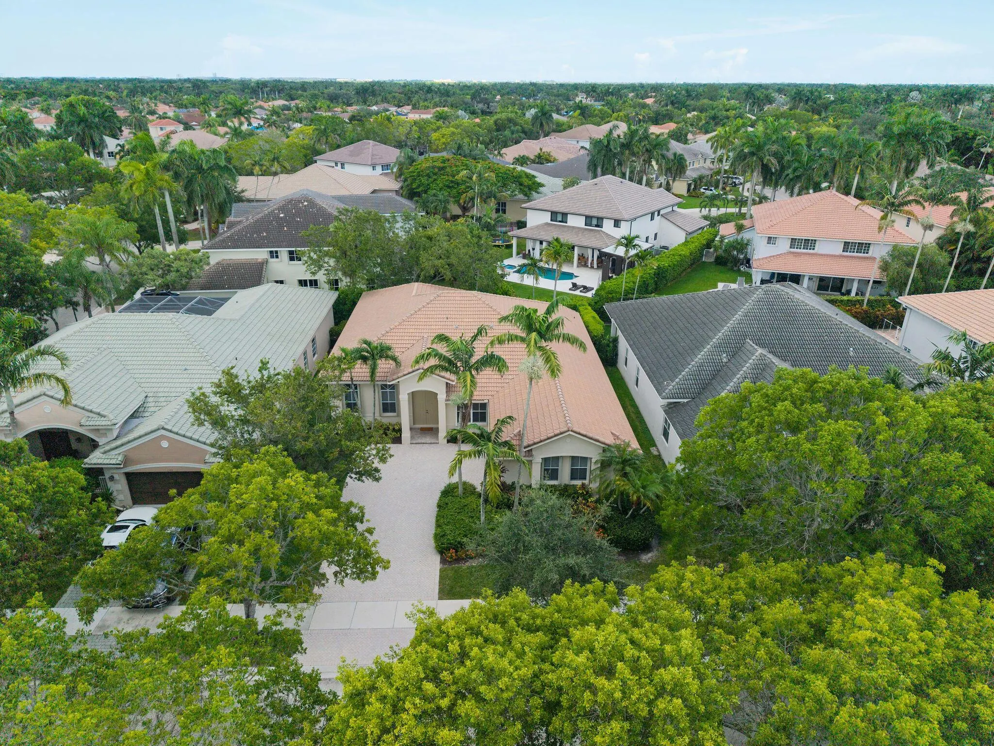 1366 Crossbill Court