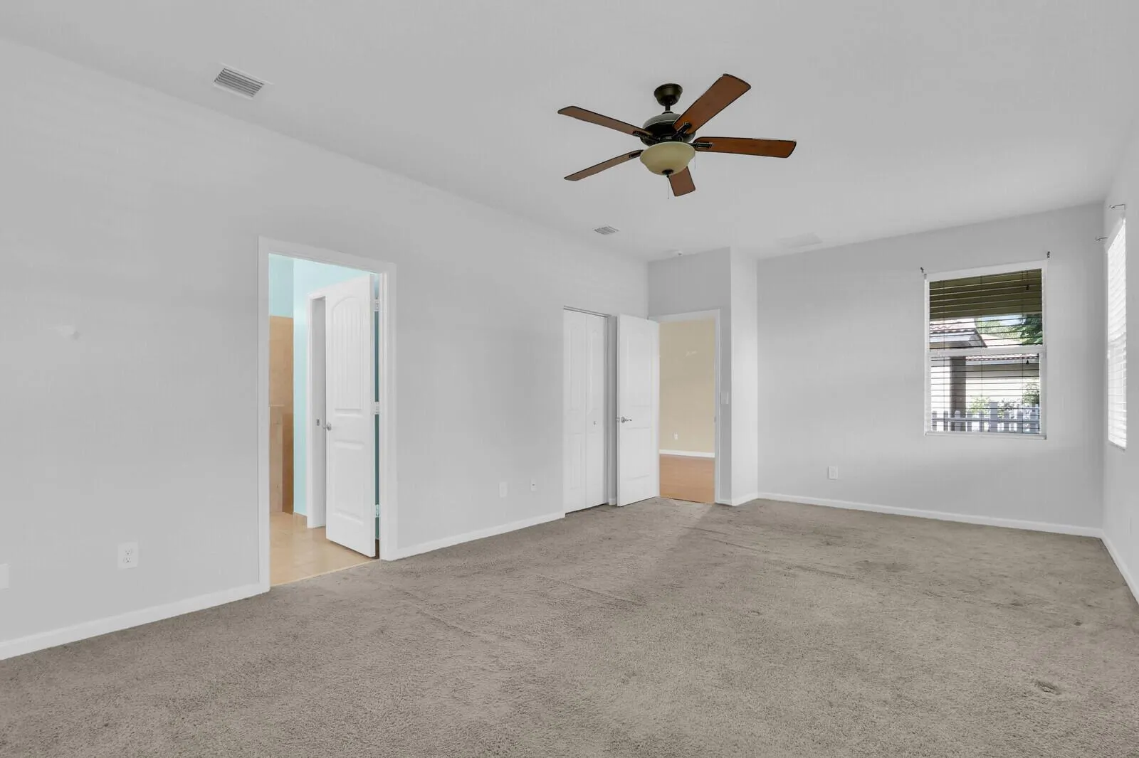 2609 SW Gallery Circle