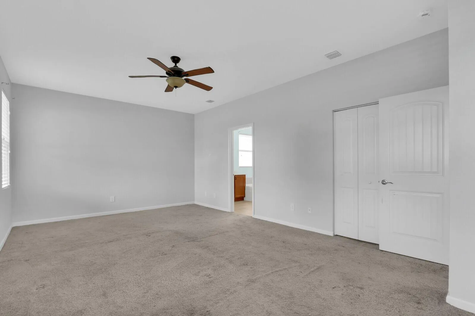2609 SW Gallery Circle