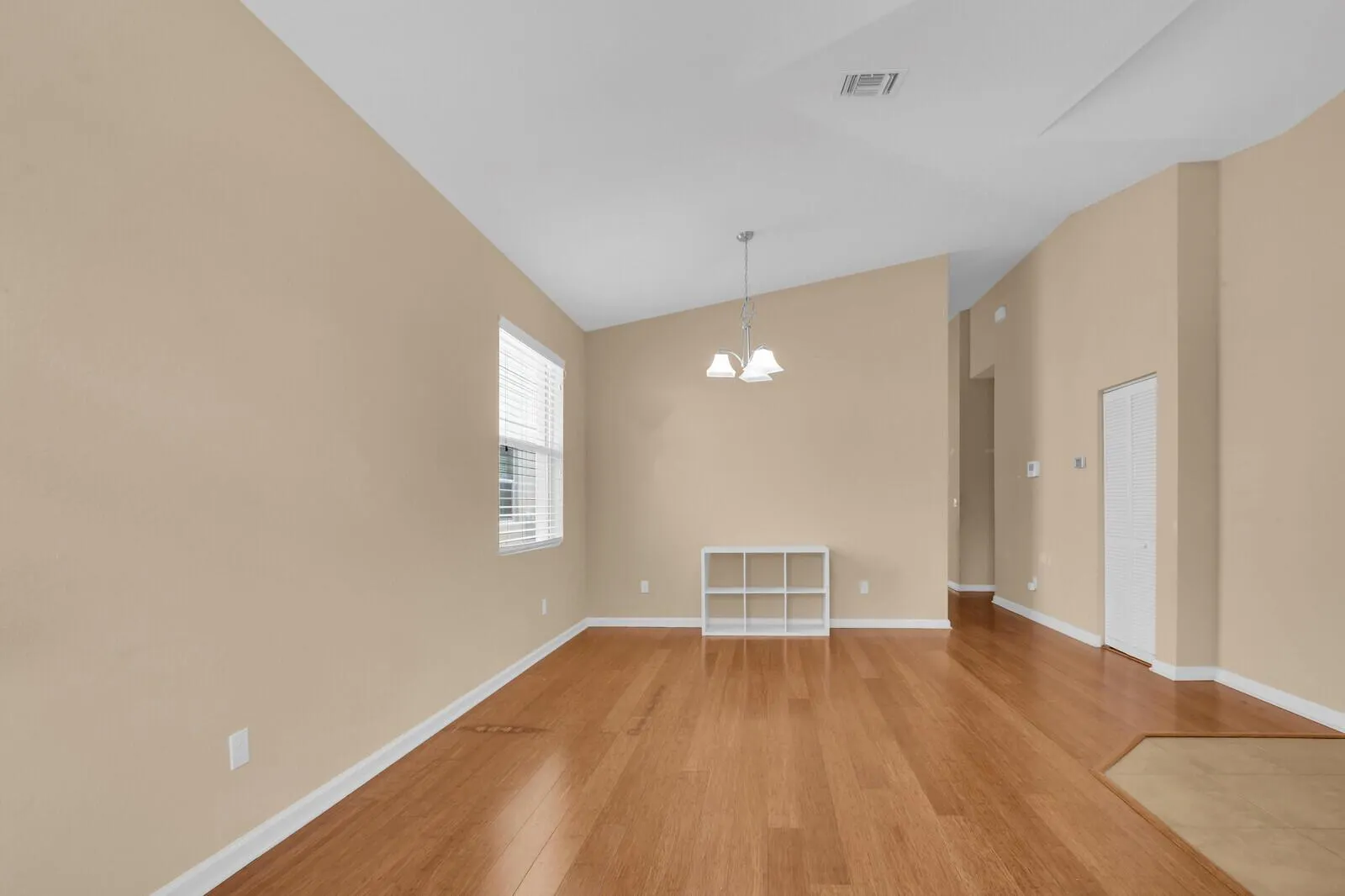 2609 SW Gallery Circle