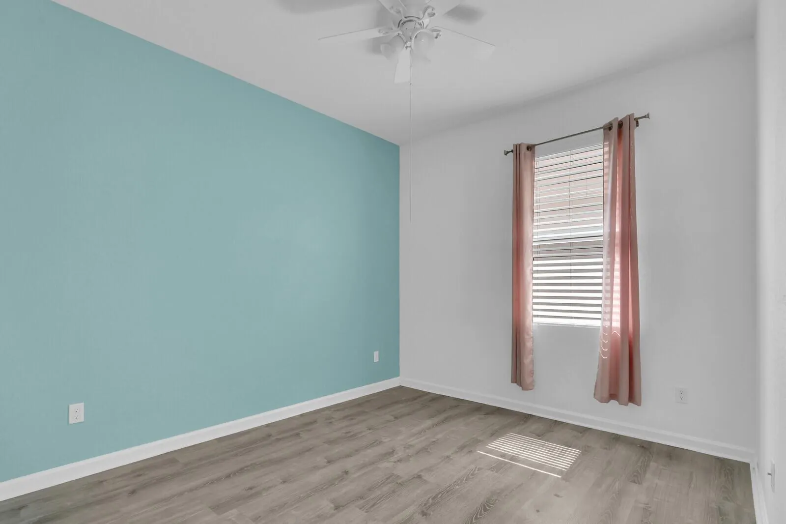 2609 SW Gallery Circle