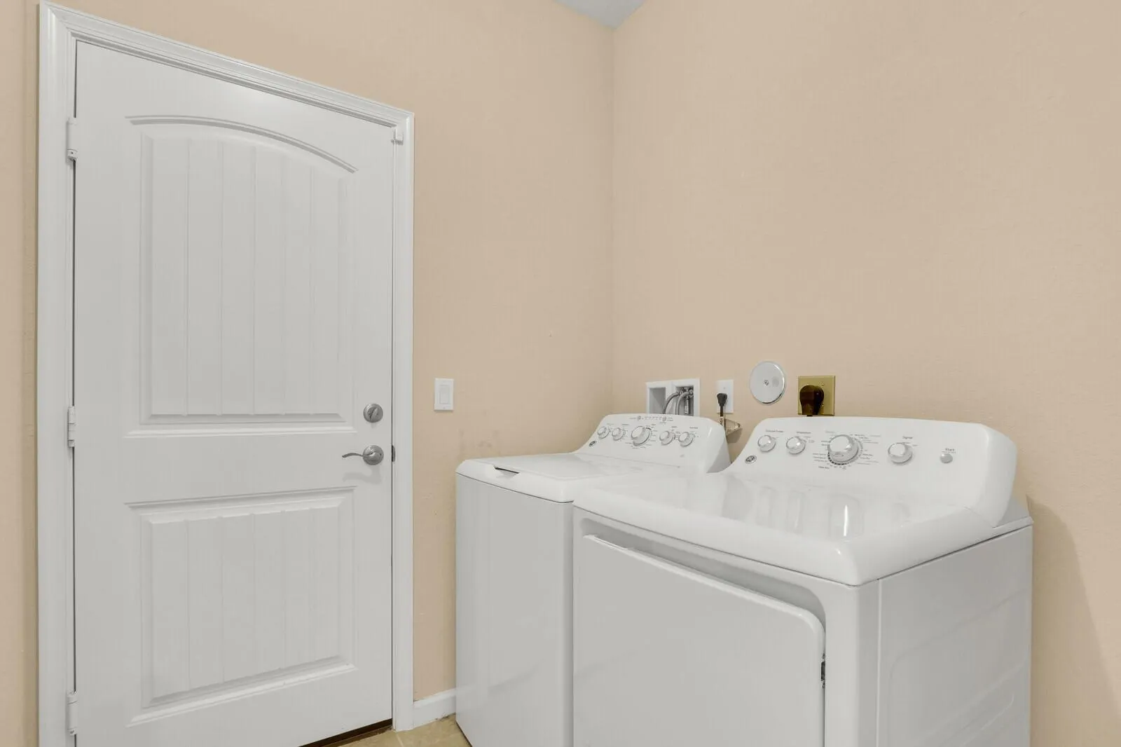 2609 SW Gallery Circle