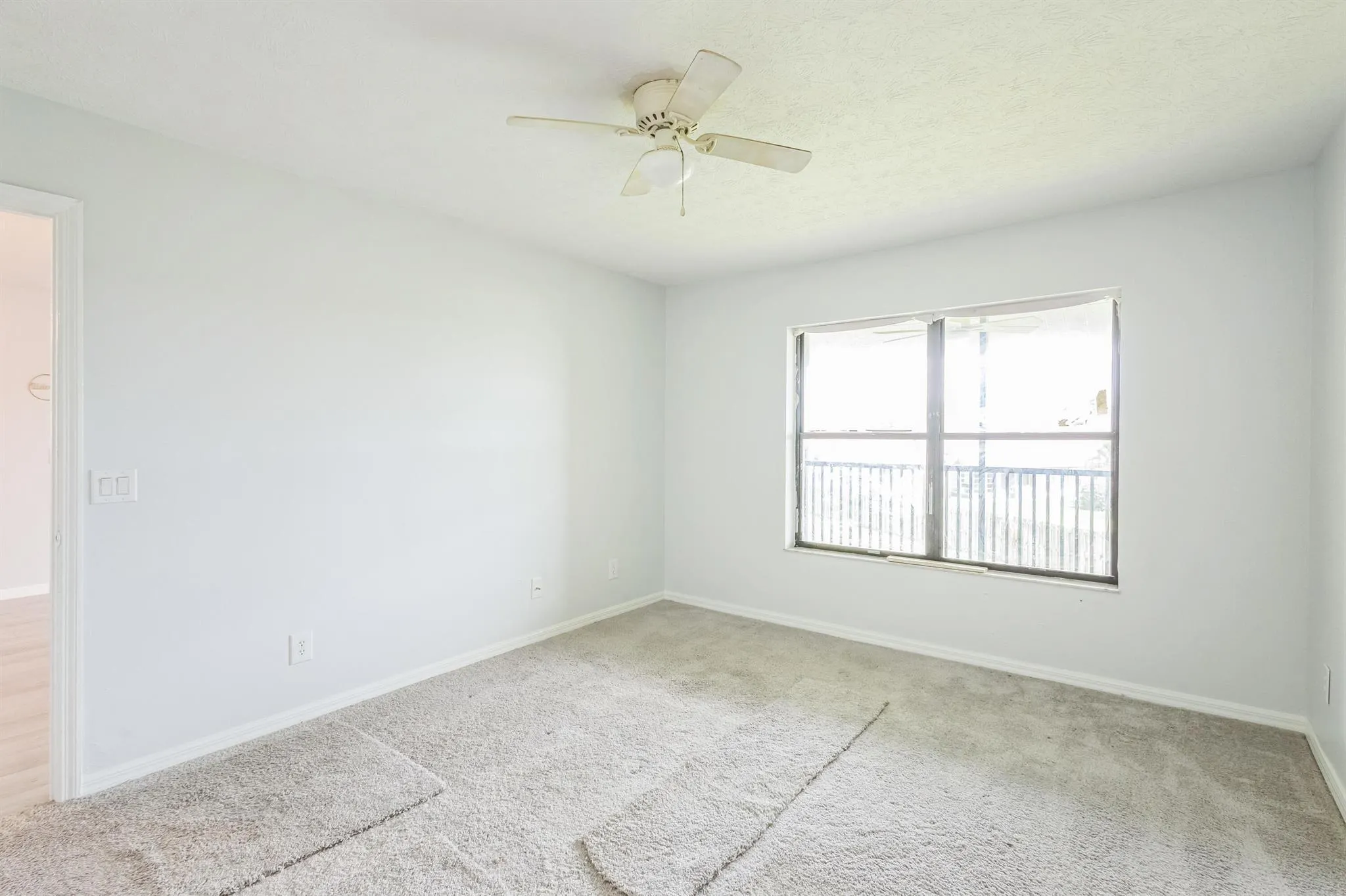 6537 SE Federal Highway, #202