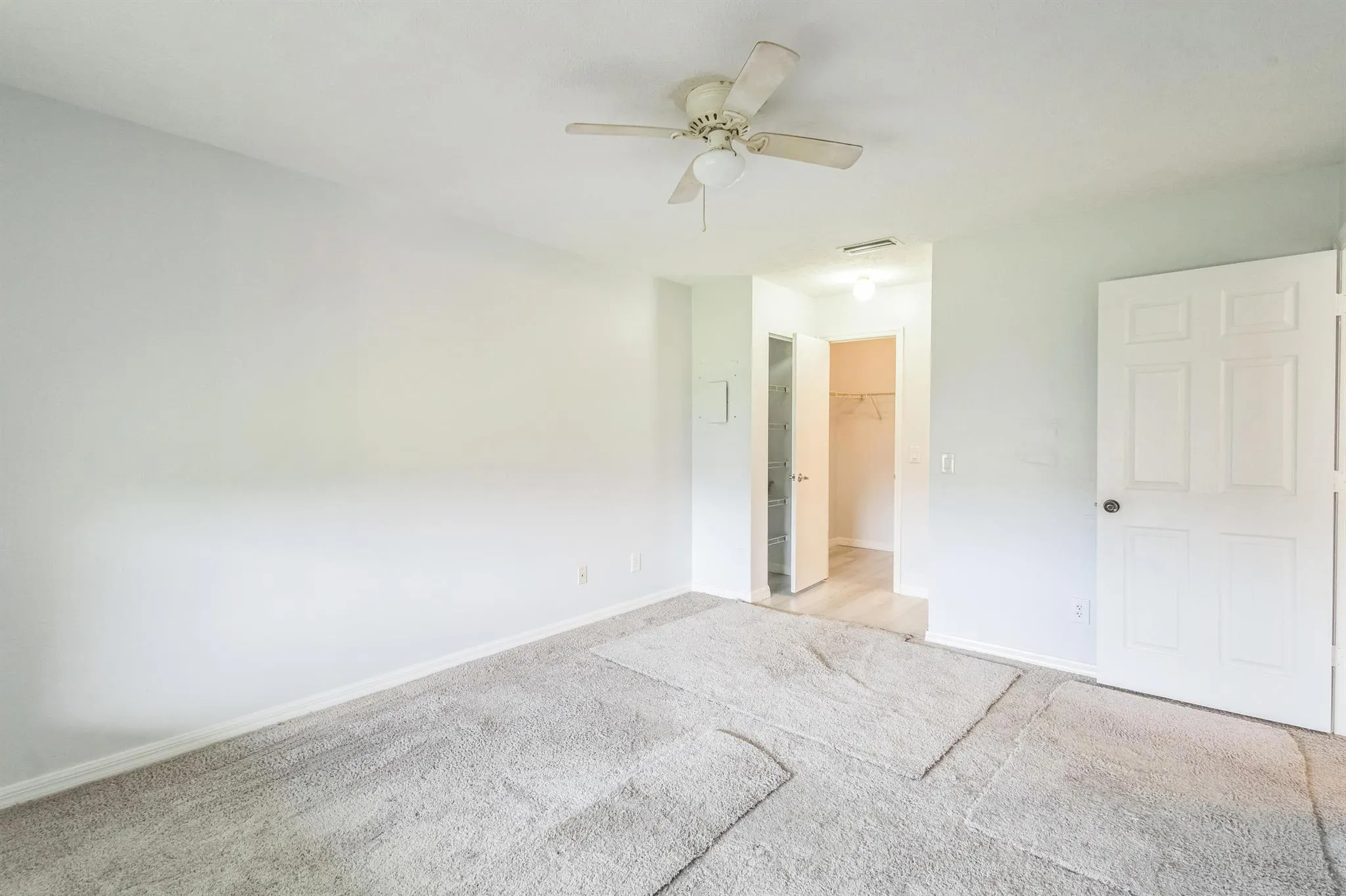 6537 SE Federal Highway, #202