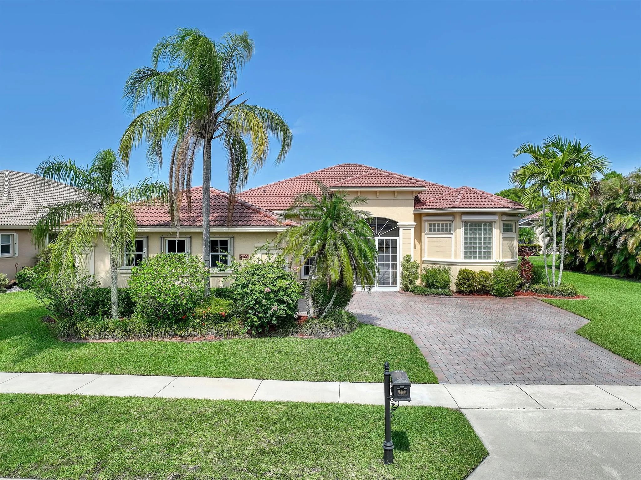 9466 Lantern Bay Circle