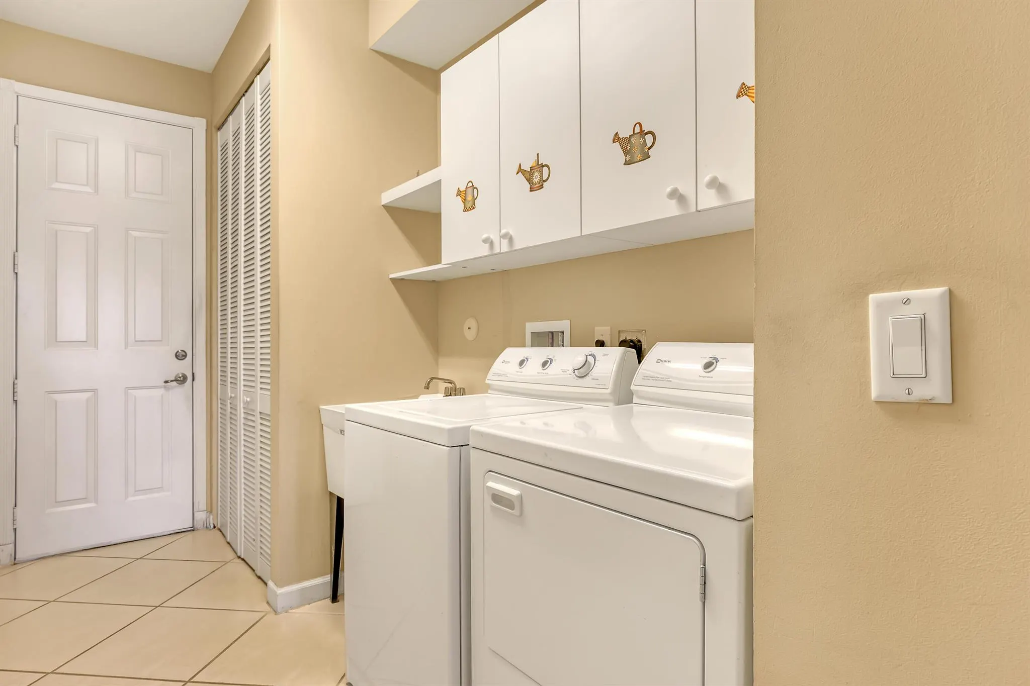 9466 Lantern Bay Circle