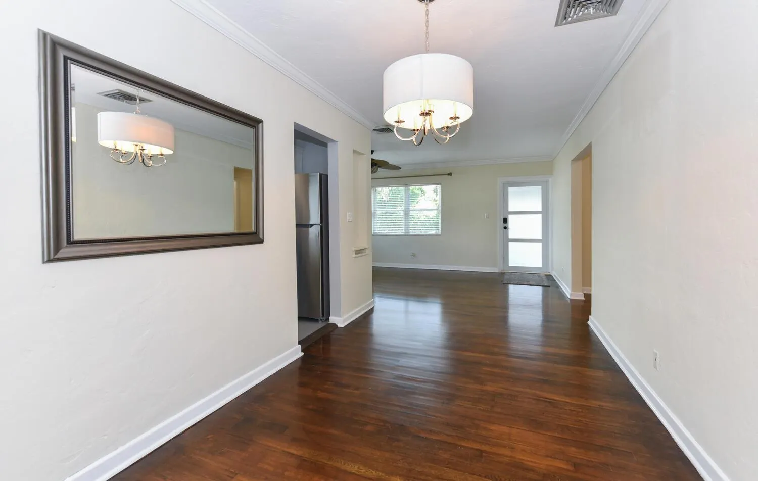 340 Russlyn Drive