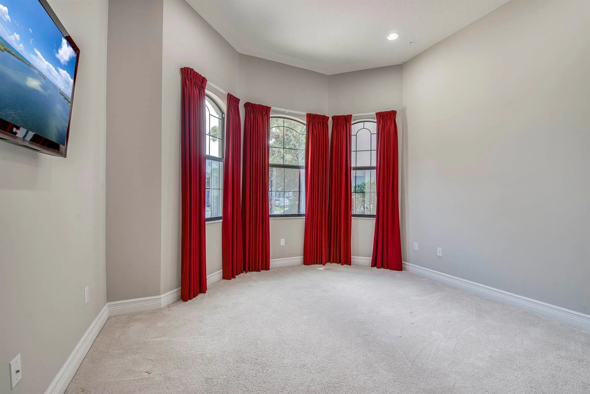 9759 Vitrail Lane