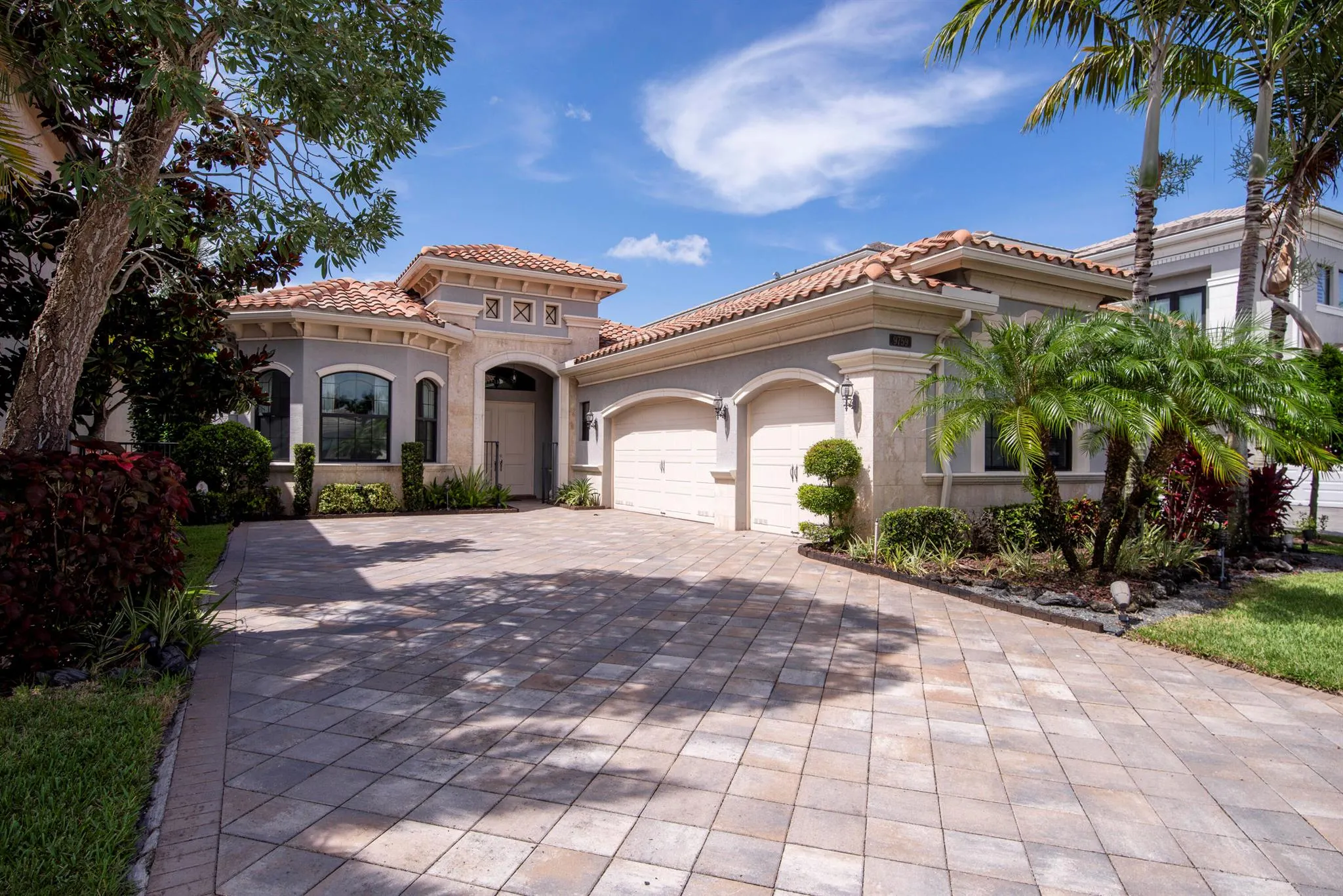 9759 Vitrail Lane