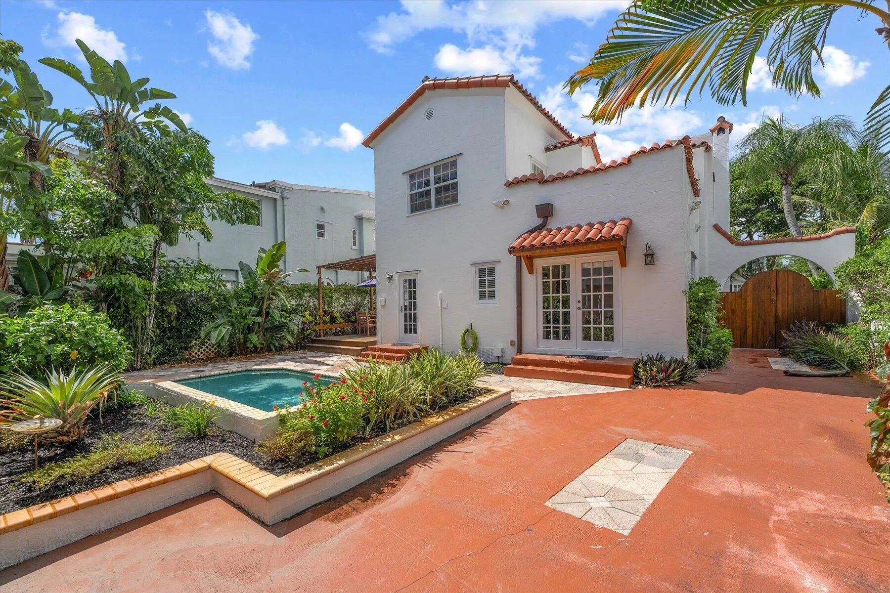 221 Greymon Drive