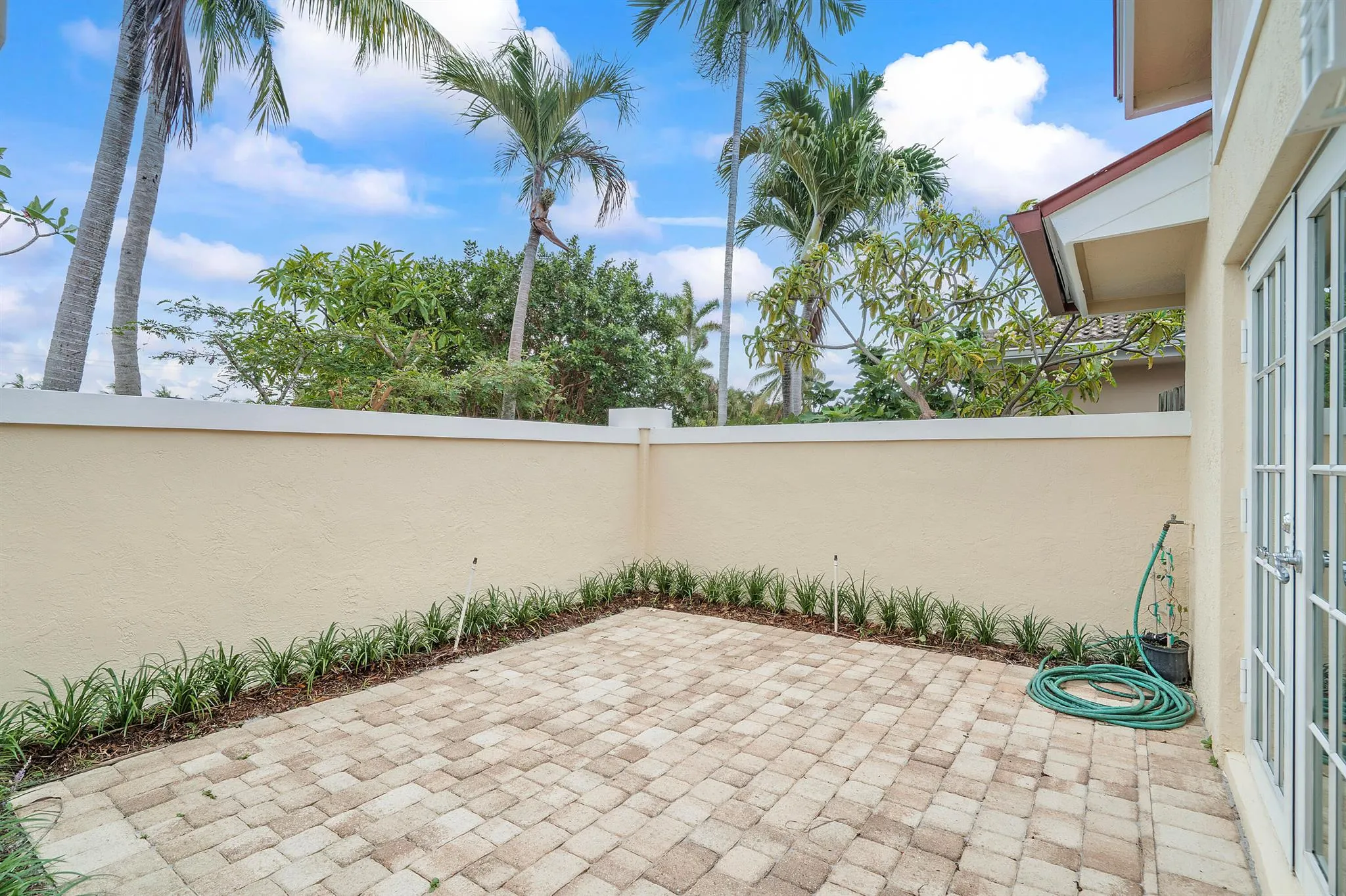 1948 Coco Palm Place