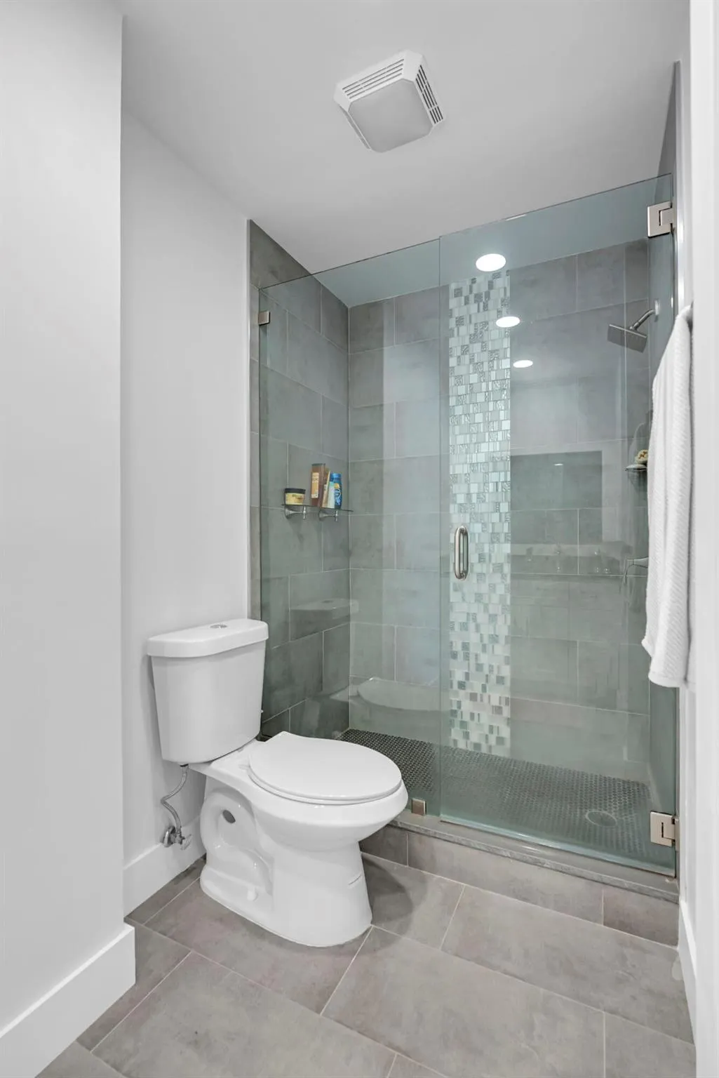 6487 Bay Club Drive, #4