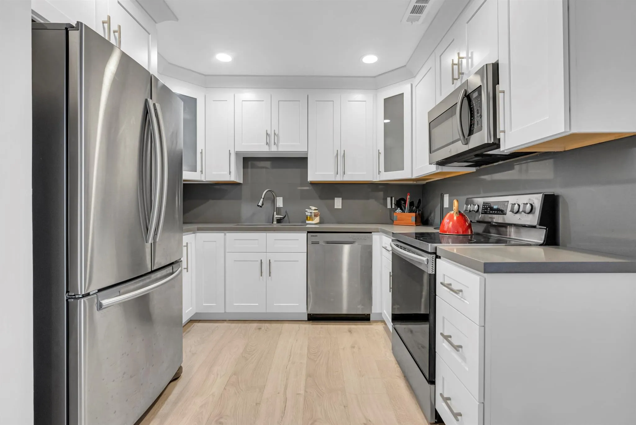 6487 Bay Club Drive, #4