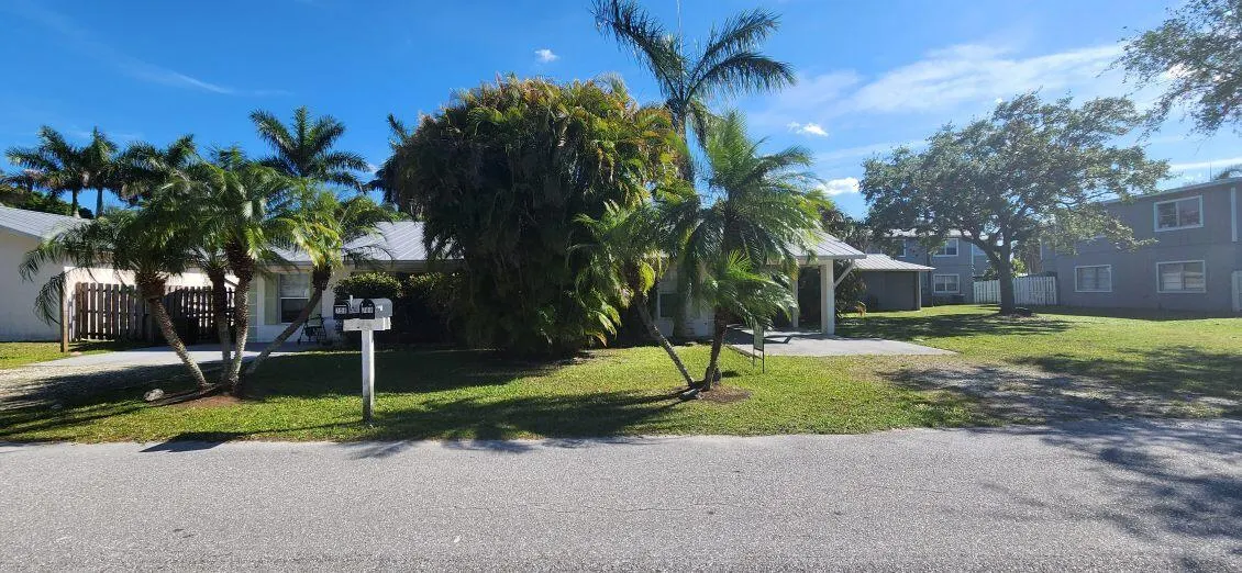 788 SW 36th Terrace