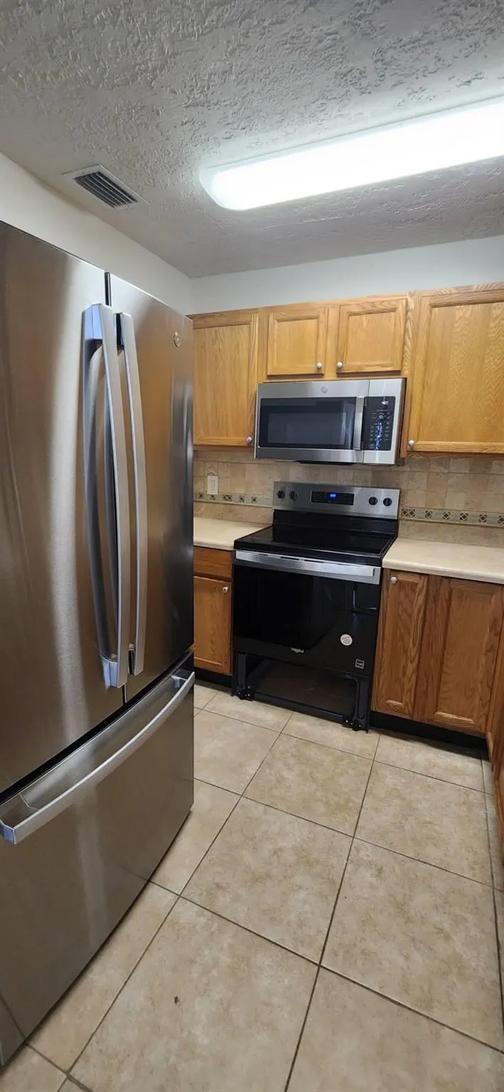 788 SW 36th Terrace