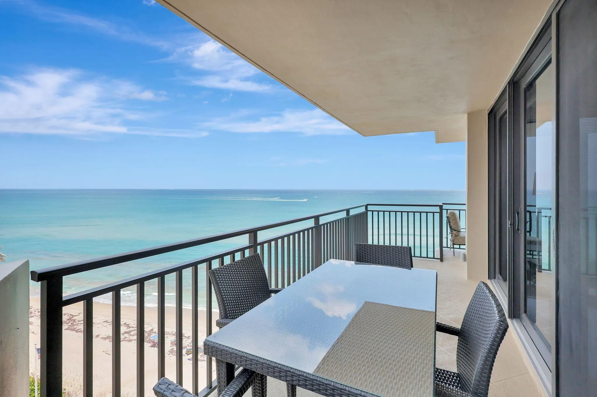 5460 N Ocean Drive, #7a