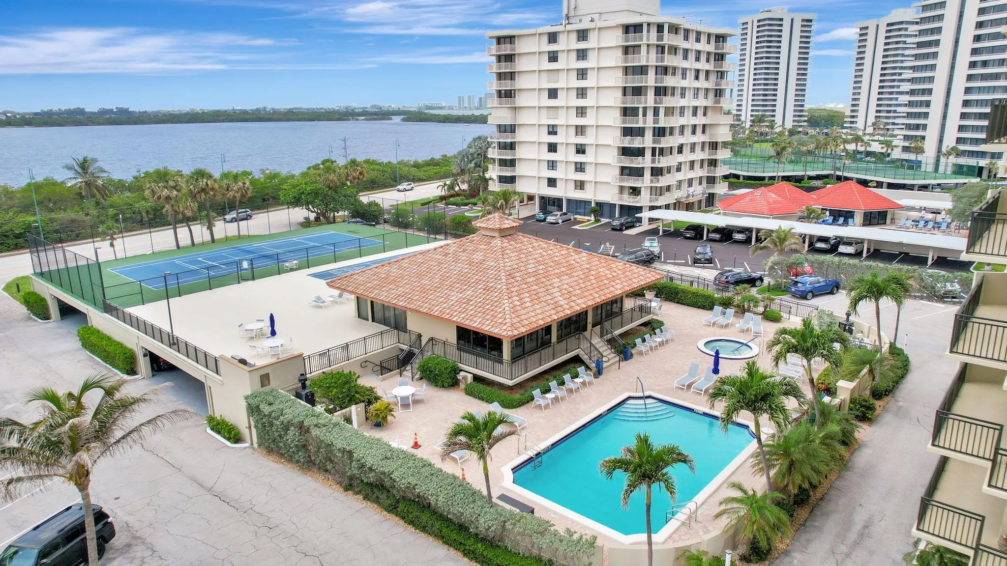 5460 N Ocean Drive, #7a