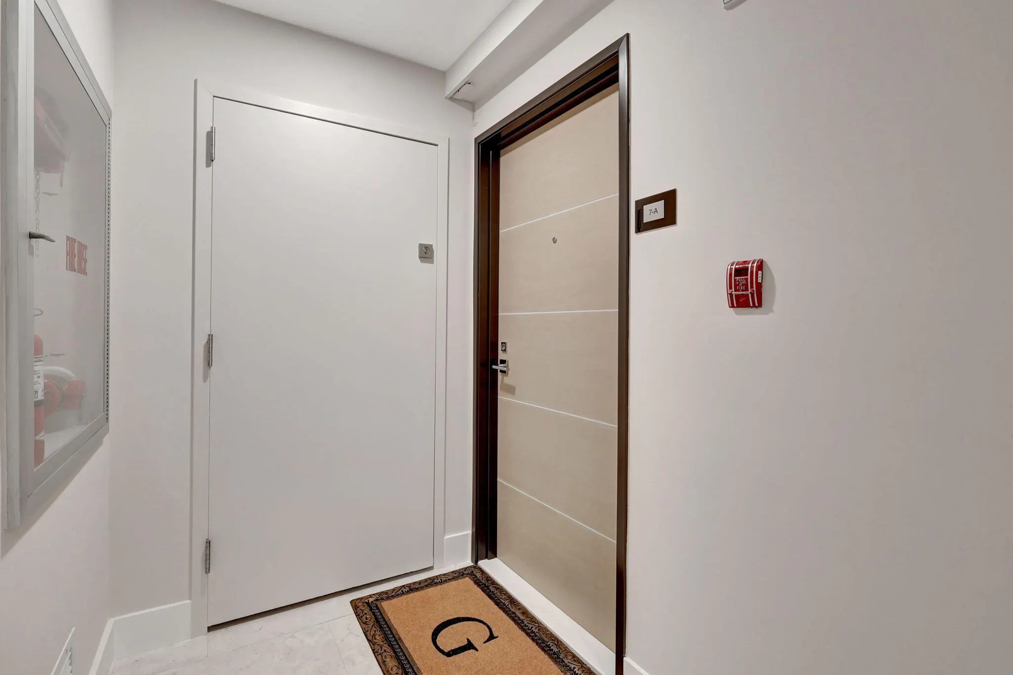 5460 N Ocean Drive, #7a