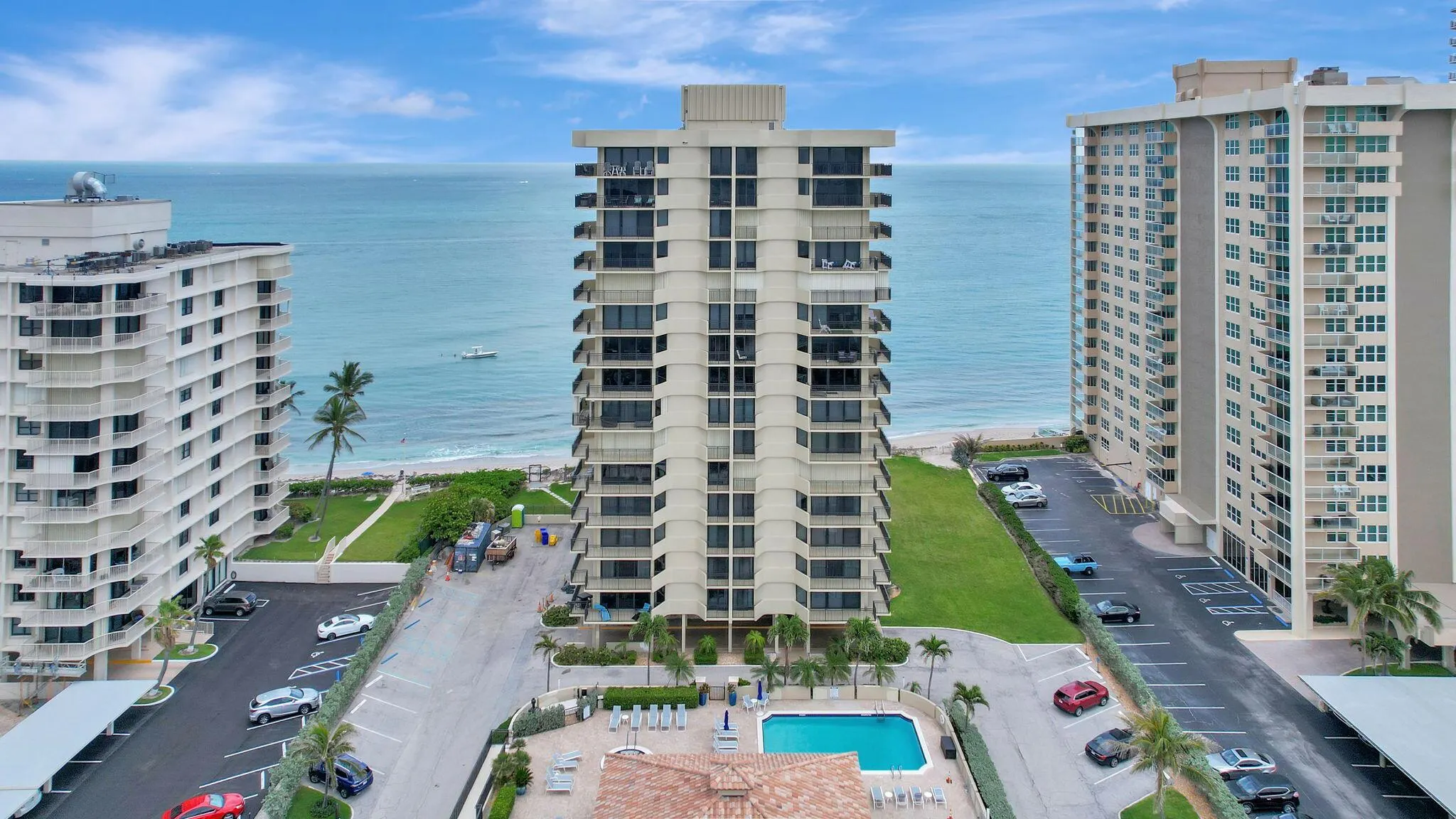 5460 N Ocean Drive, #7a