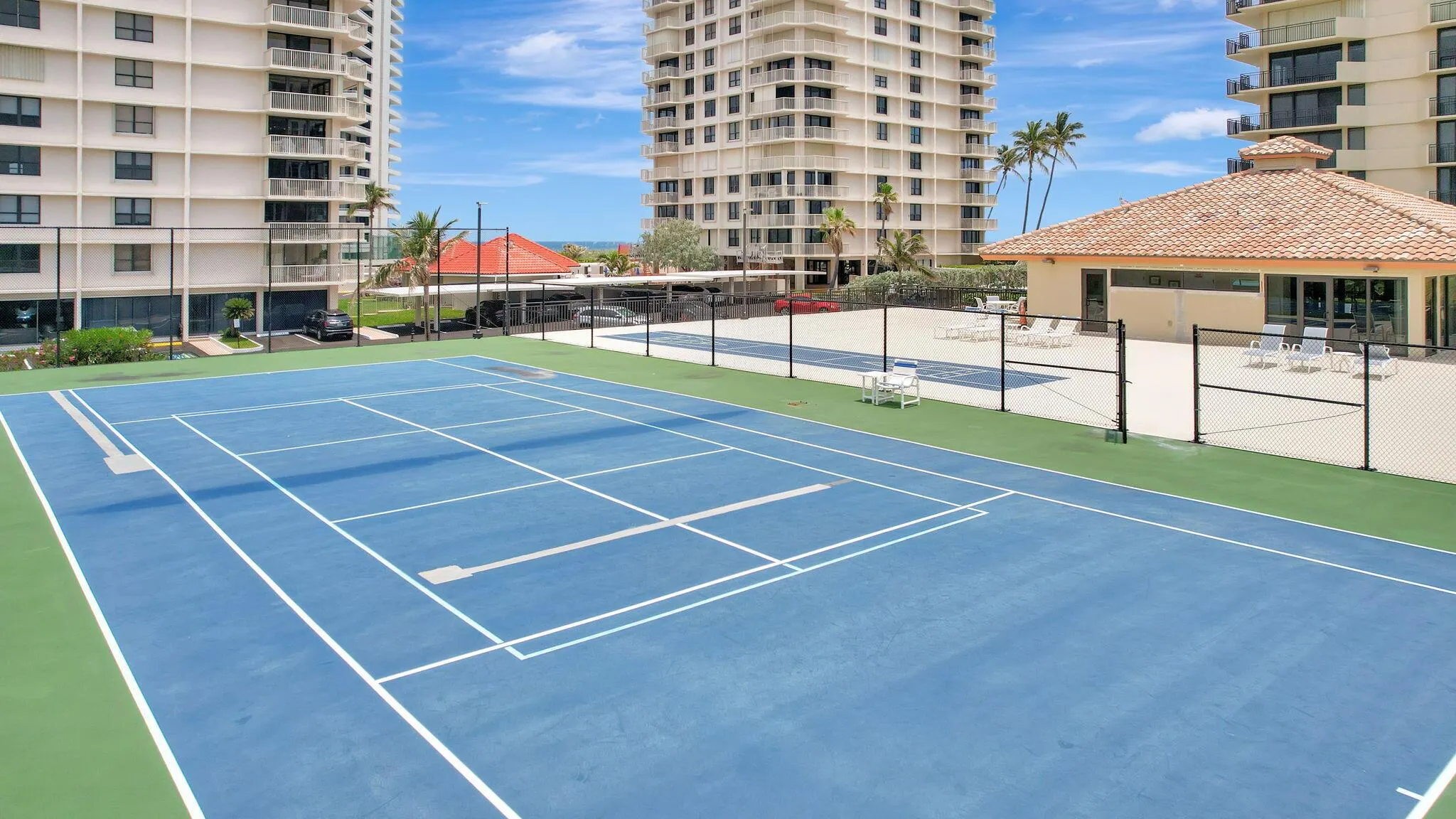 5460 N Ocean Drive, #7a