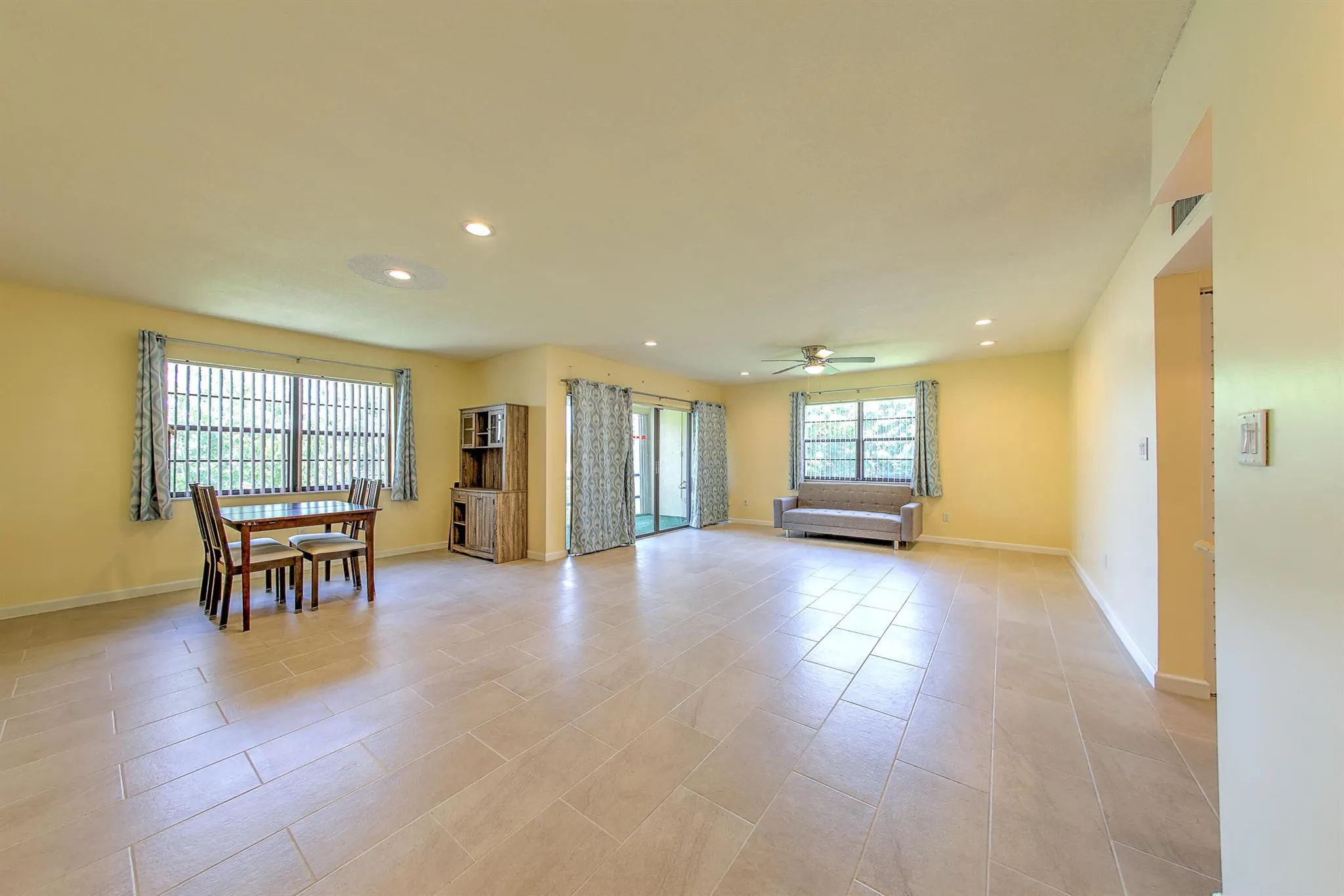 2050 Oleander Boulevard, #5301
