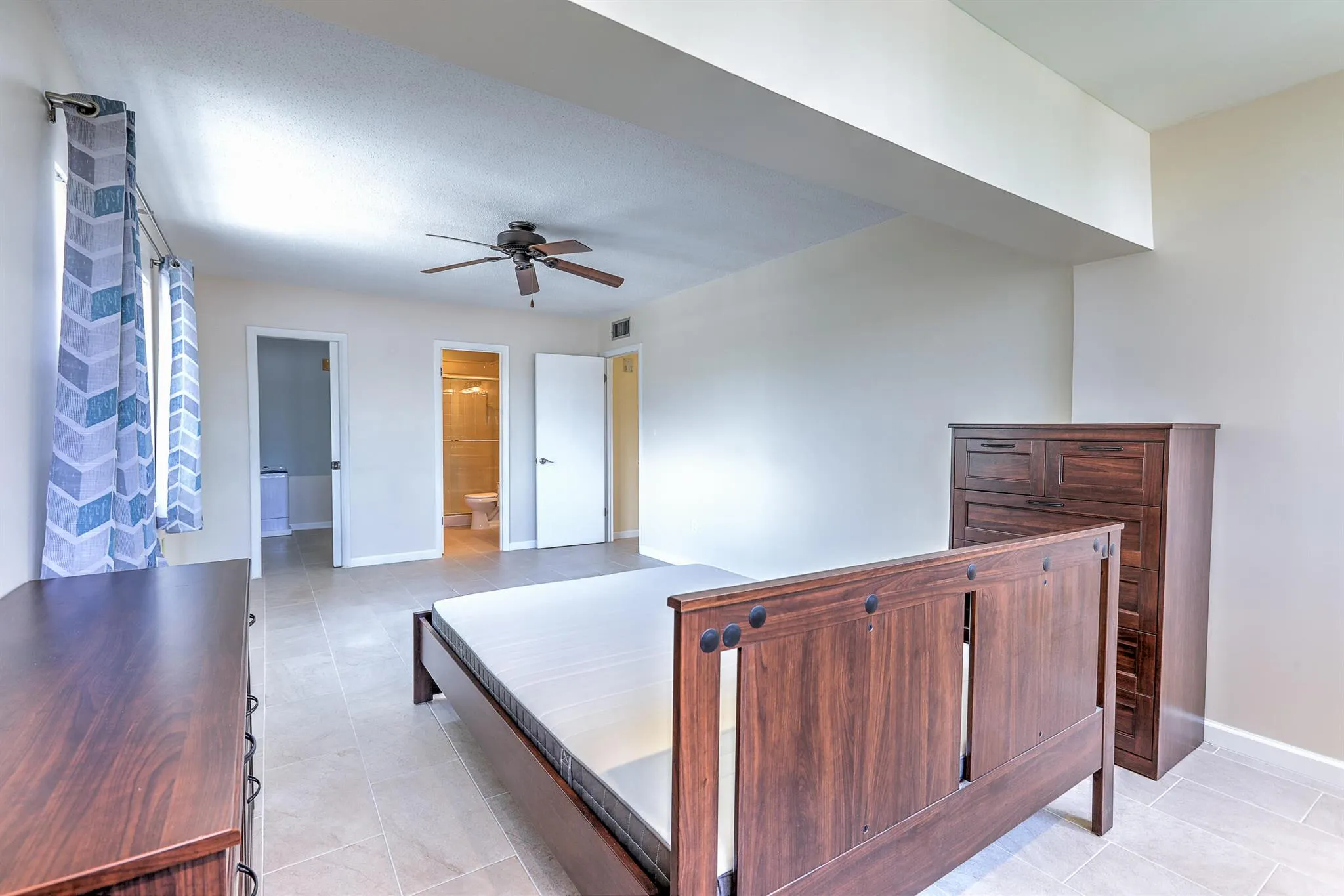 2050 Oleander Boulevard, #5301
