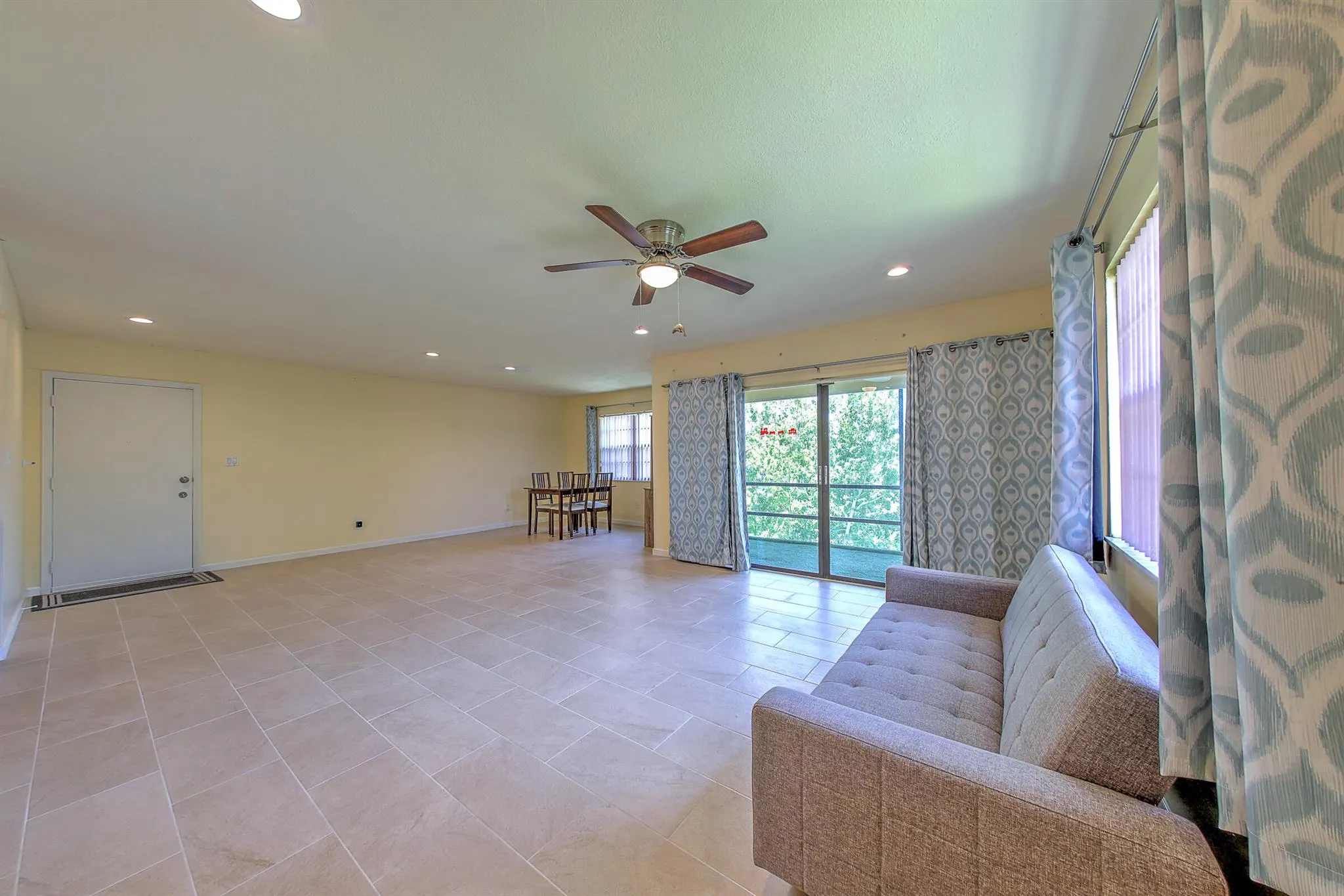 2050 Oleander Boulevard, #5301