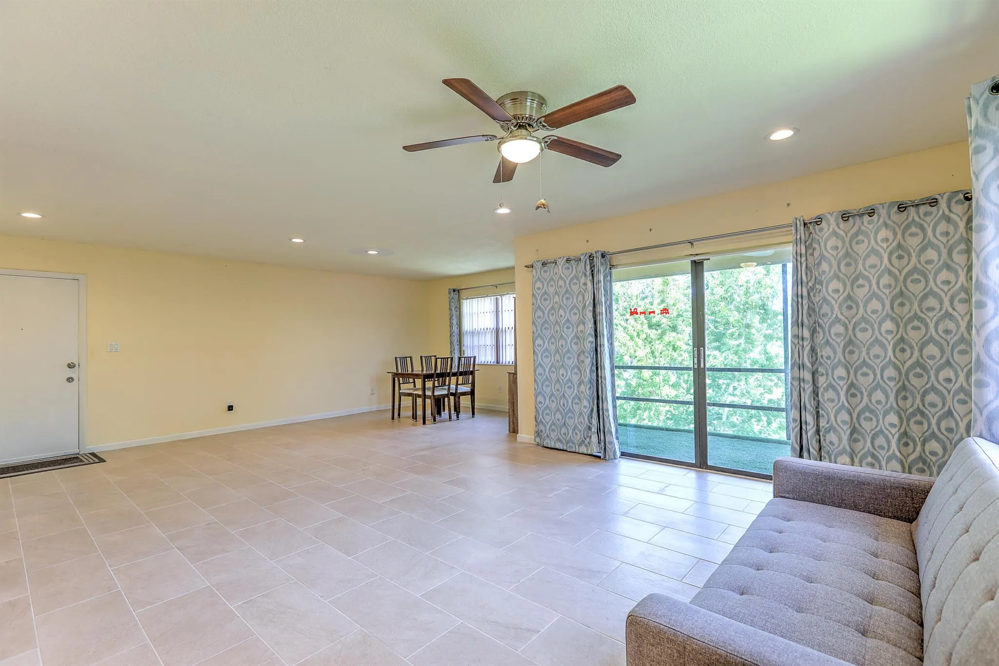 2050 Oleander Boulevard, #5301