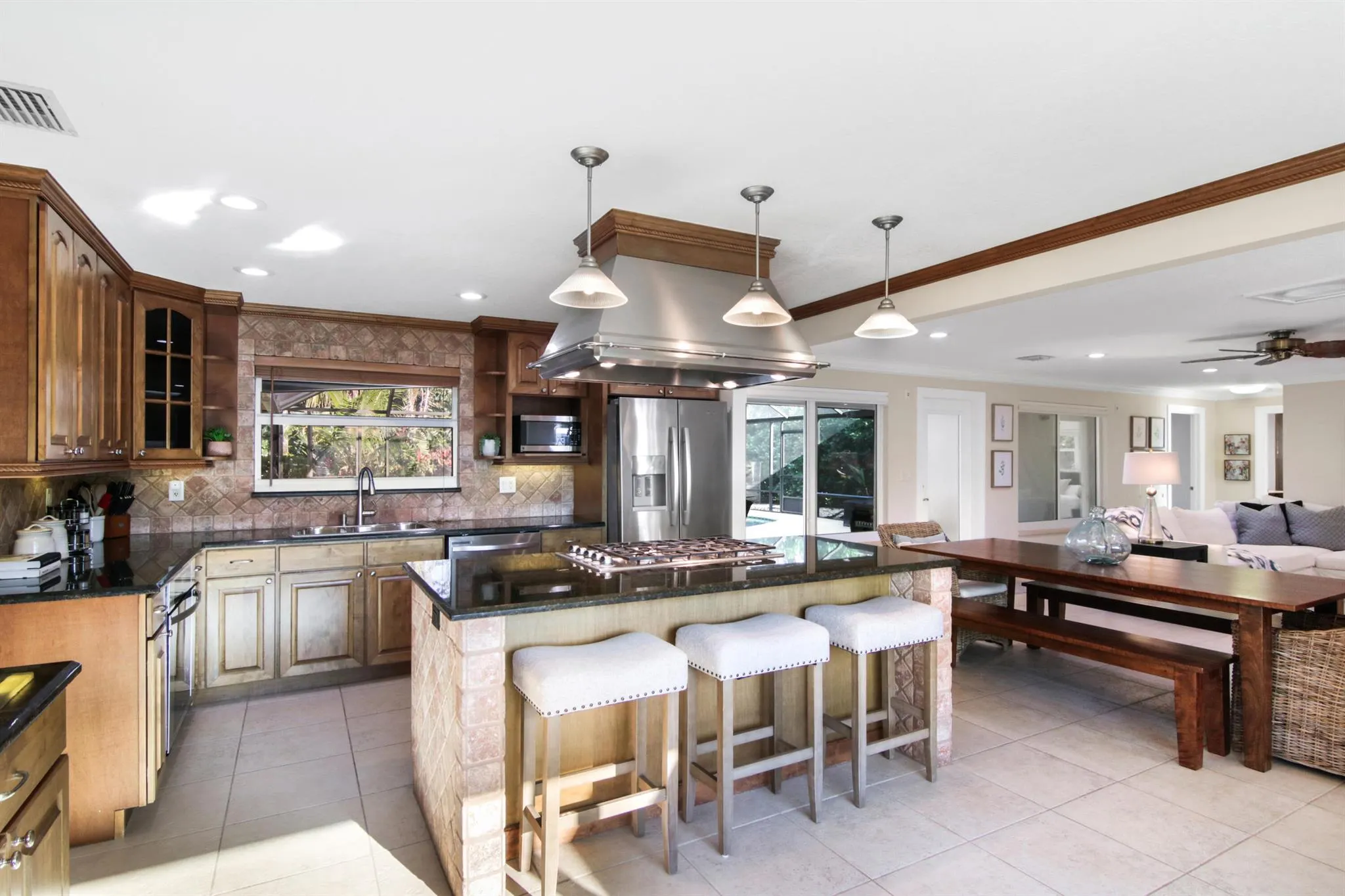 1282 SW Pelican Crescent