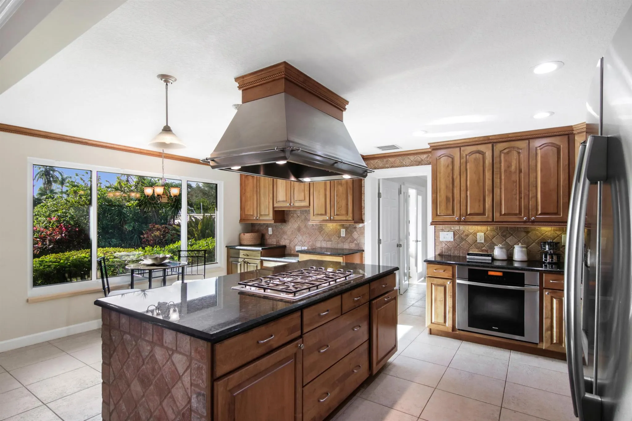 1282 SW Pelican Crescent