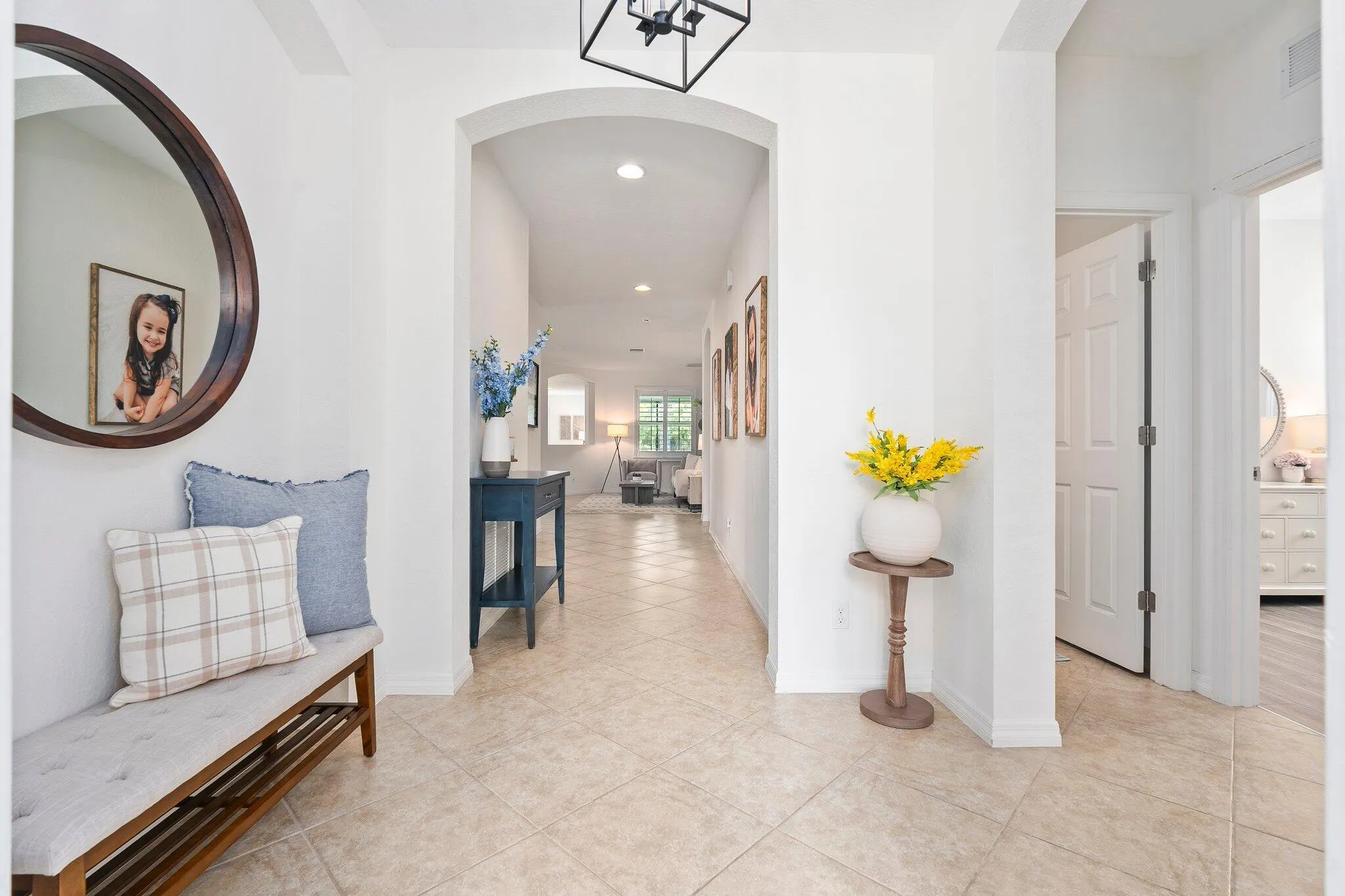 709 SW Sun Circle