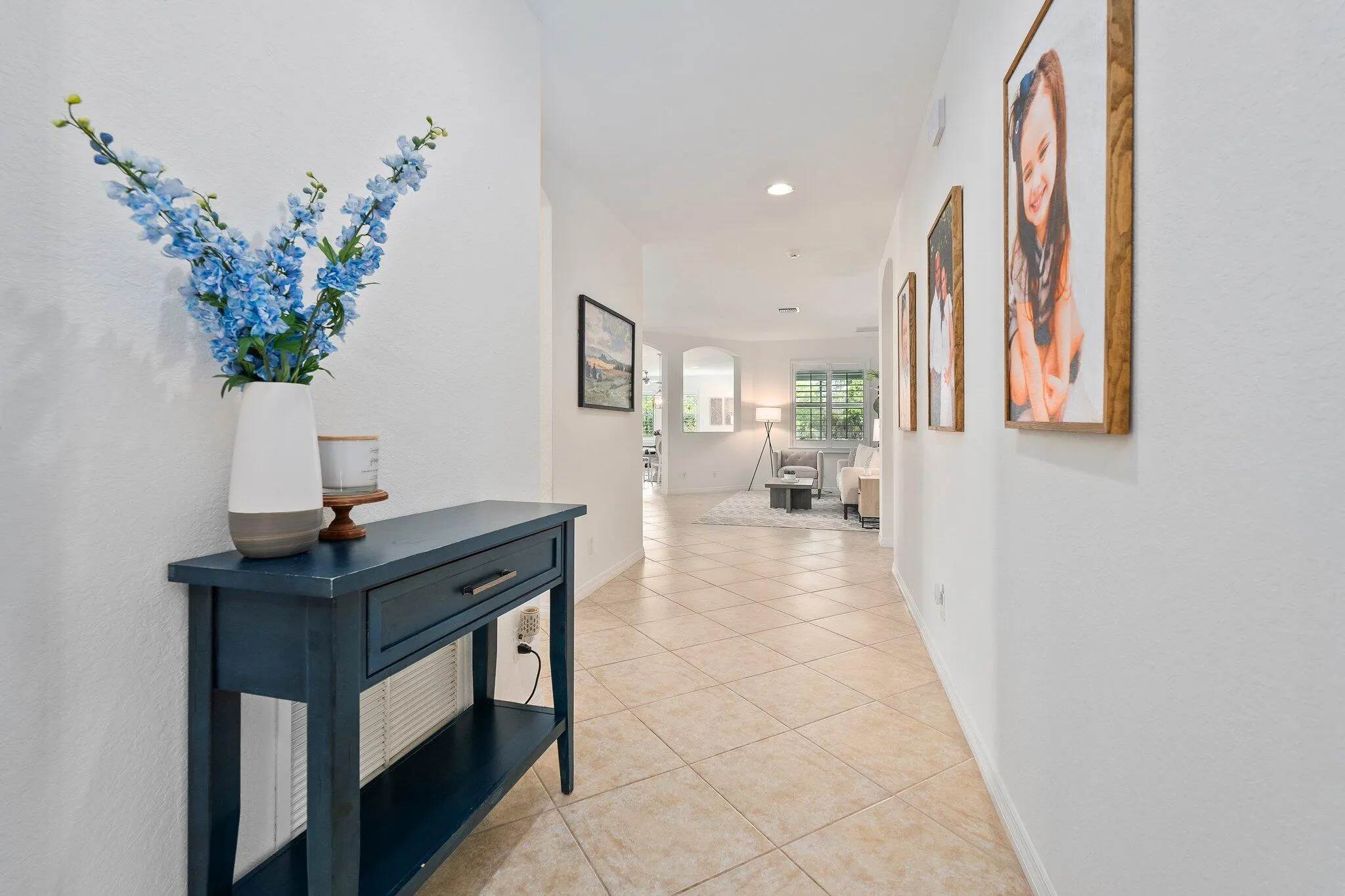 709 SW Sun Circle