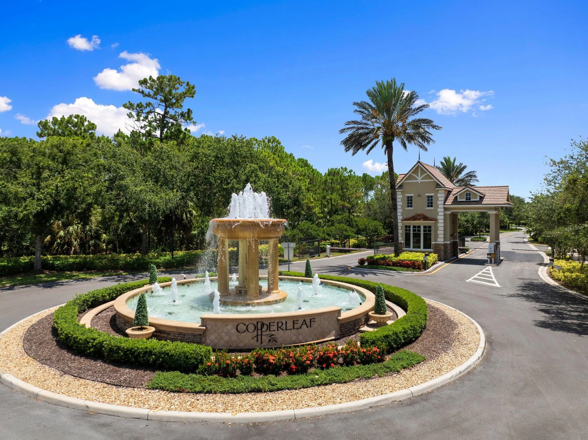 709 SW Sun Circle