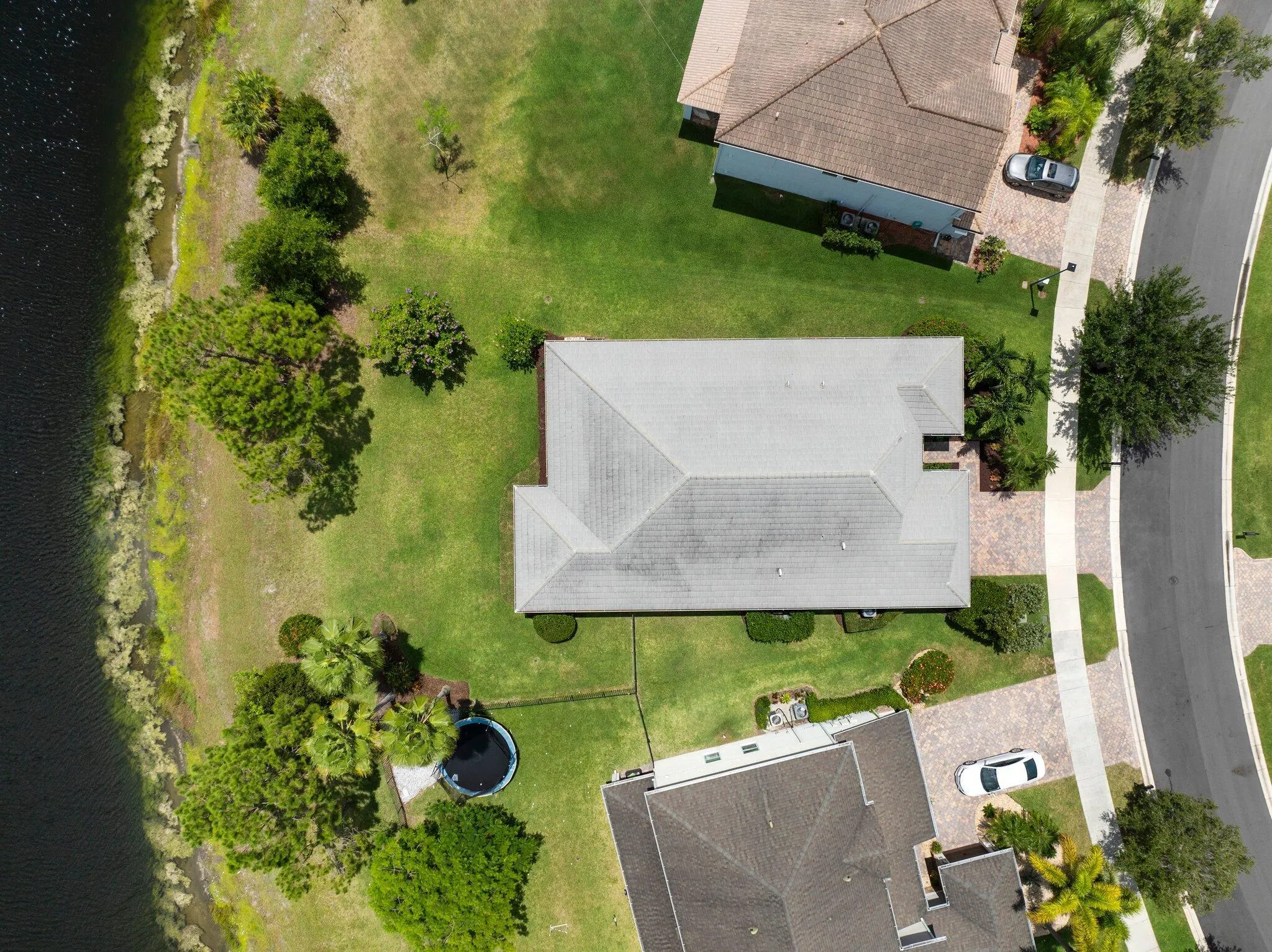 709 SW Sun Circle