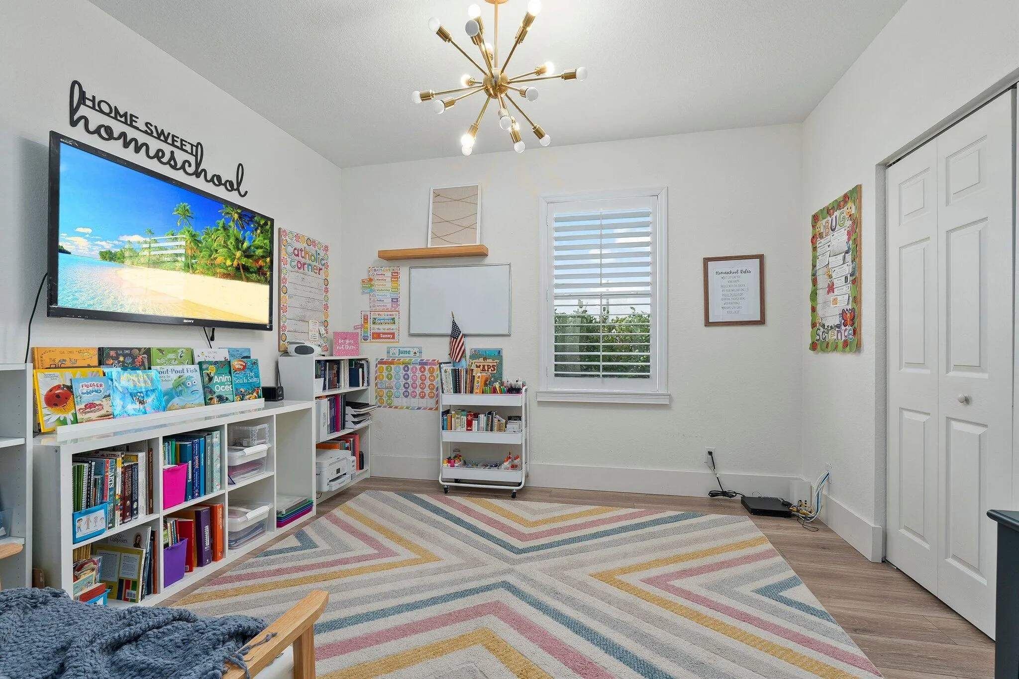709 SW Sun Circle