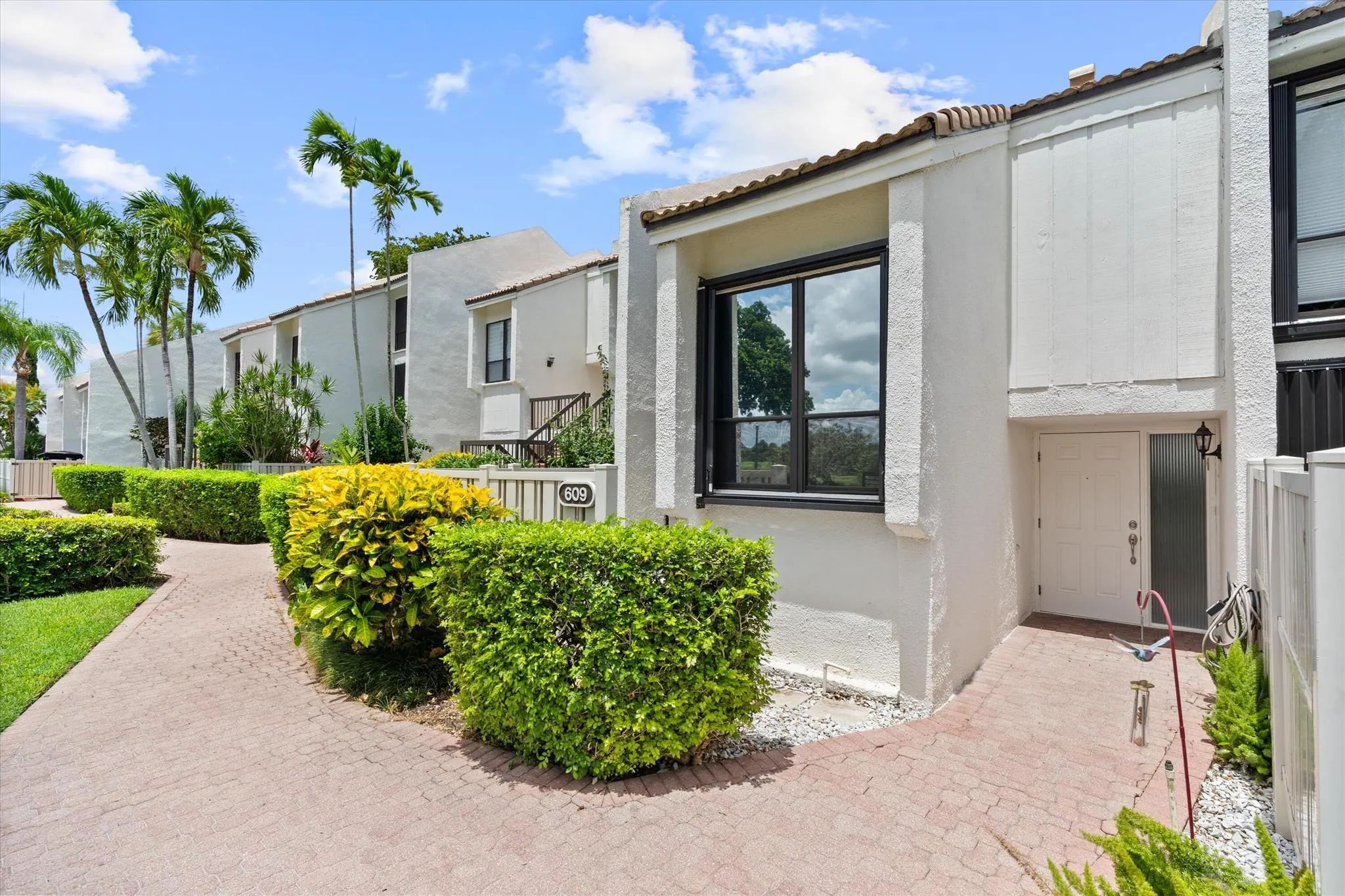 609 Bridgewood Drive