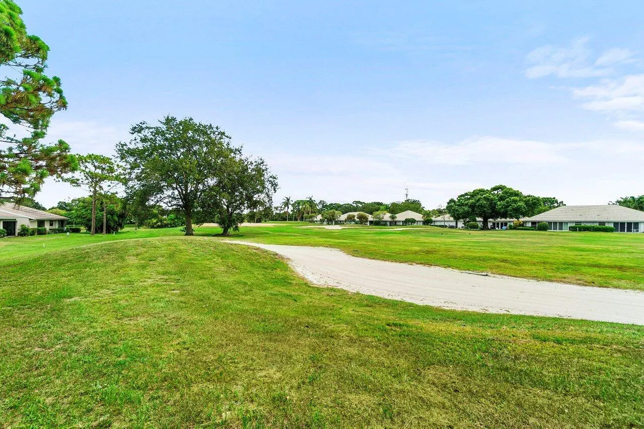 2705 SW Egret Pond Circle