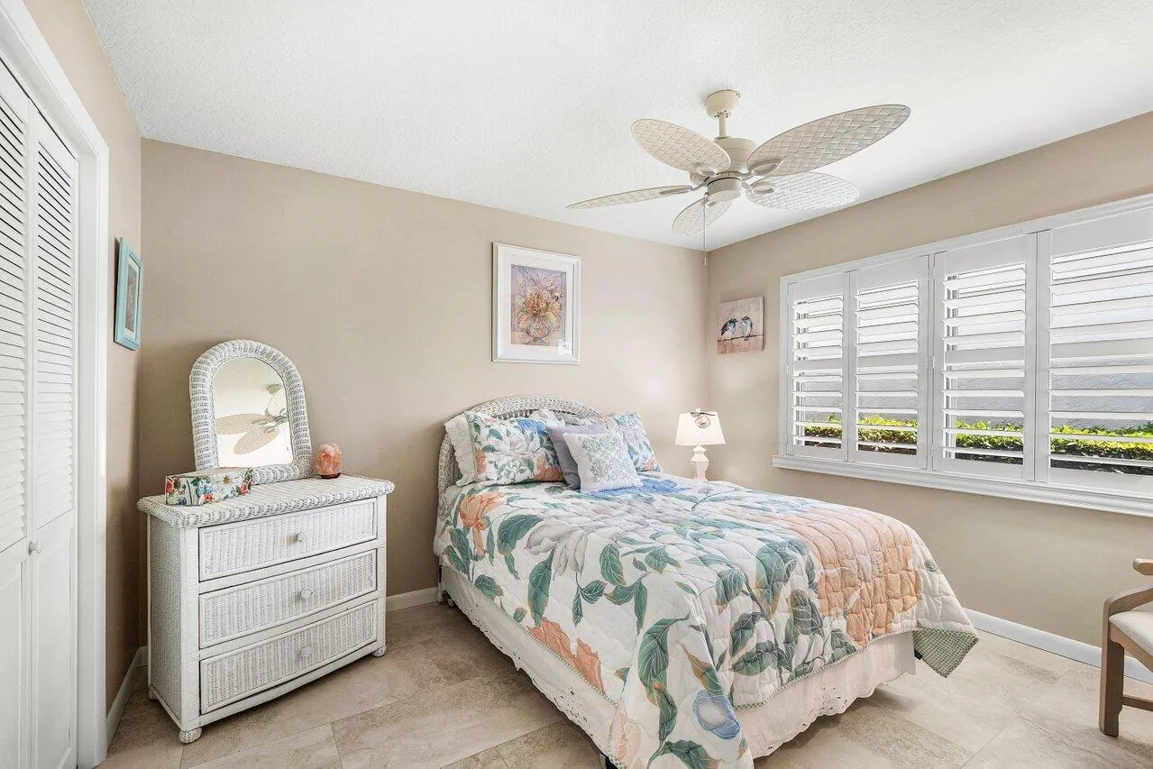 2705 SW Egret Pond Circle