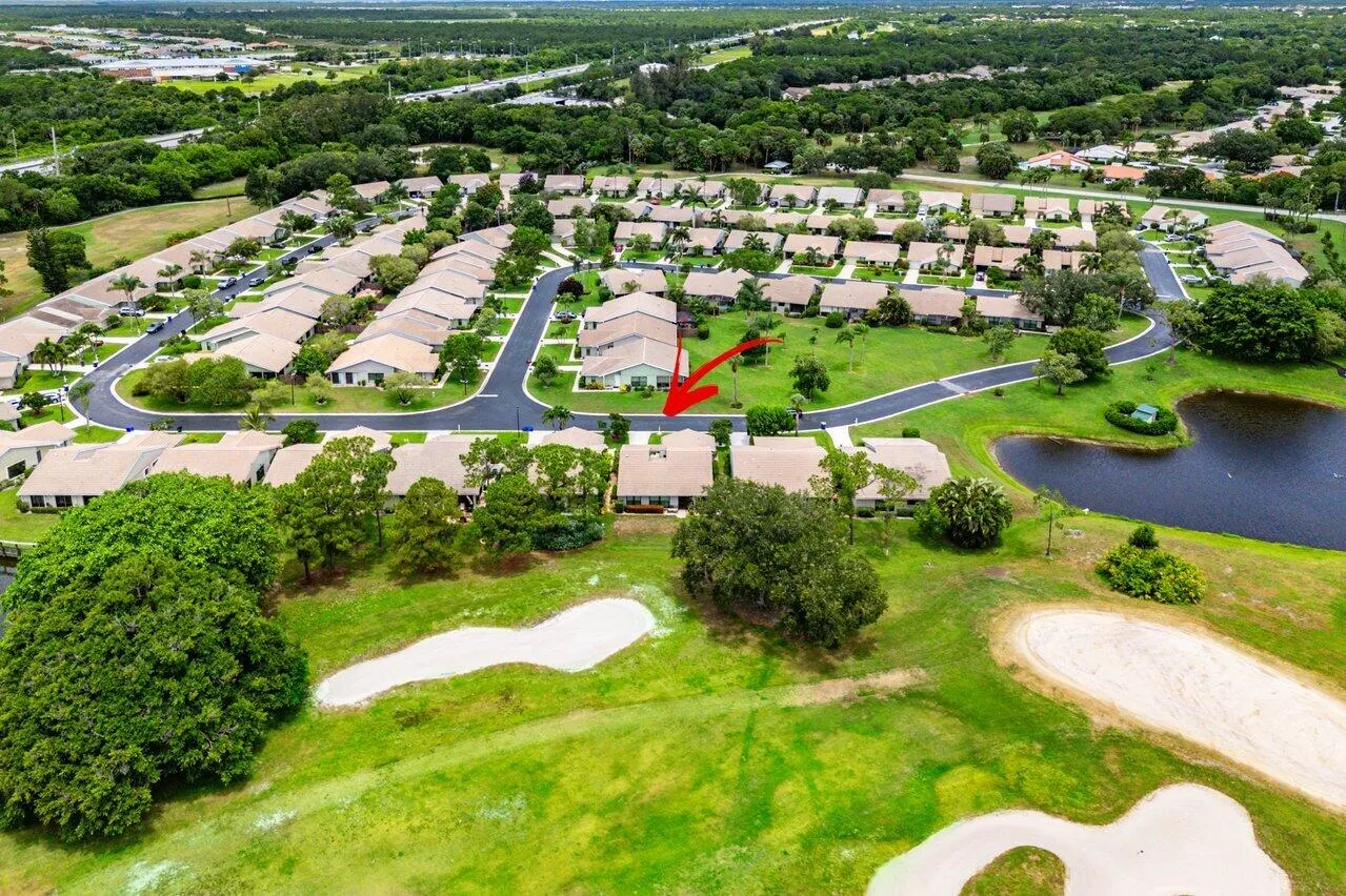 2705 SW Egret Pond Circle