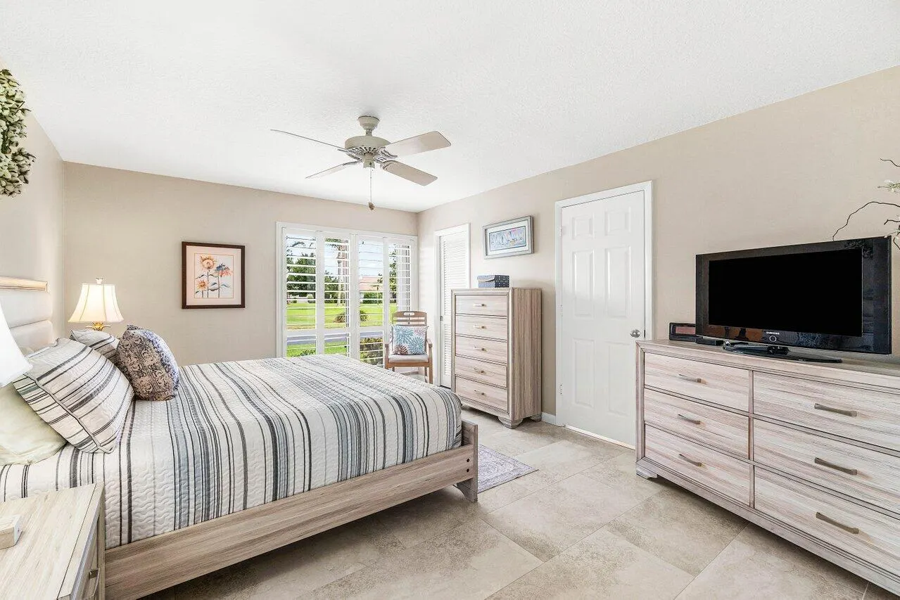 2705 SW Egret Pond Circle