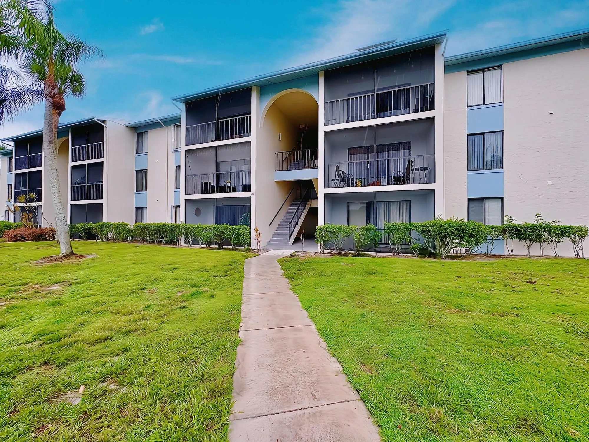 1108 Green Pine Boulevard, #E2