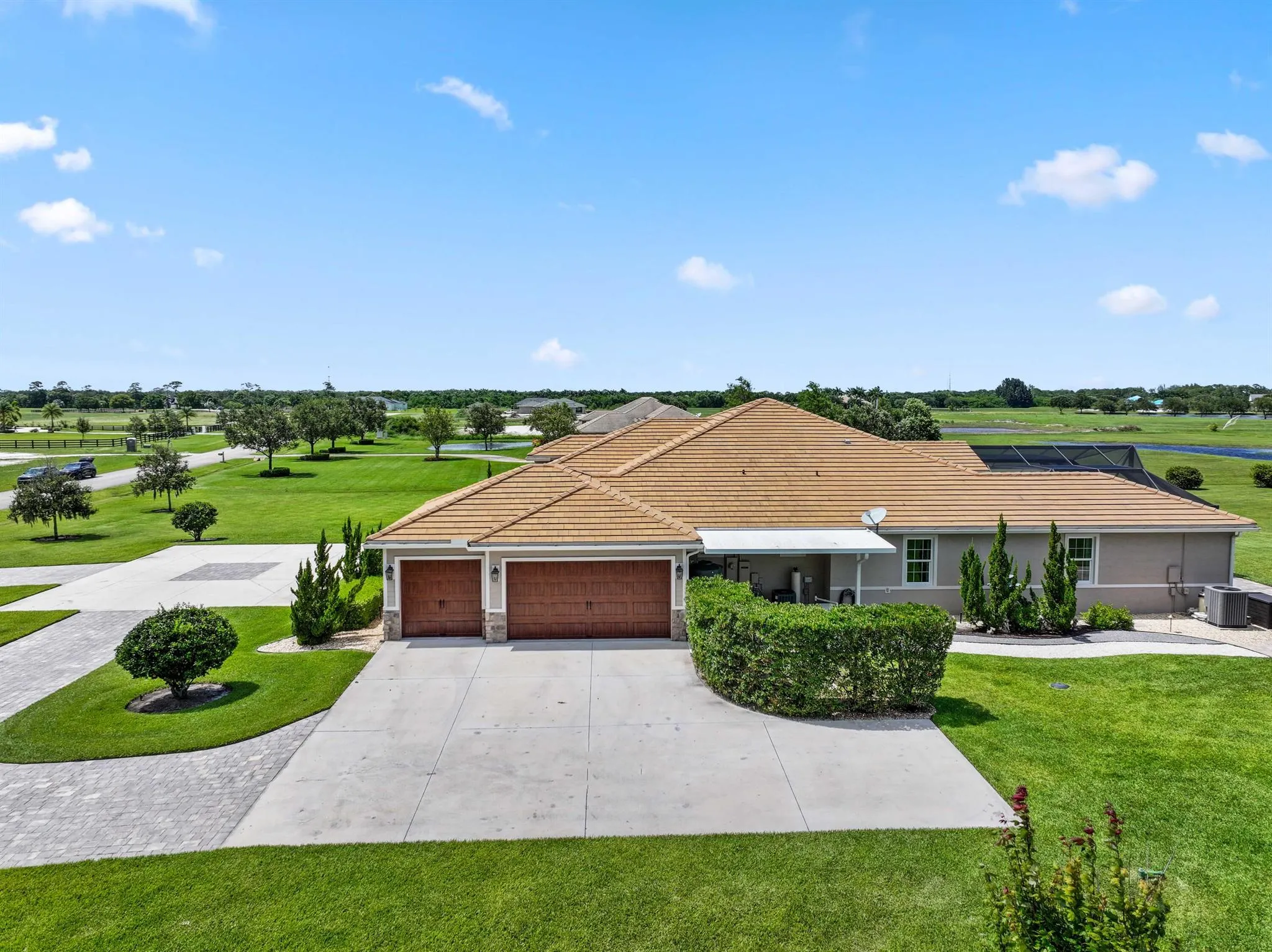 5901 SW Saddlebrook Lane