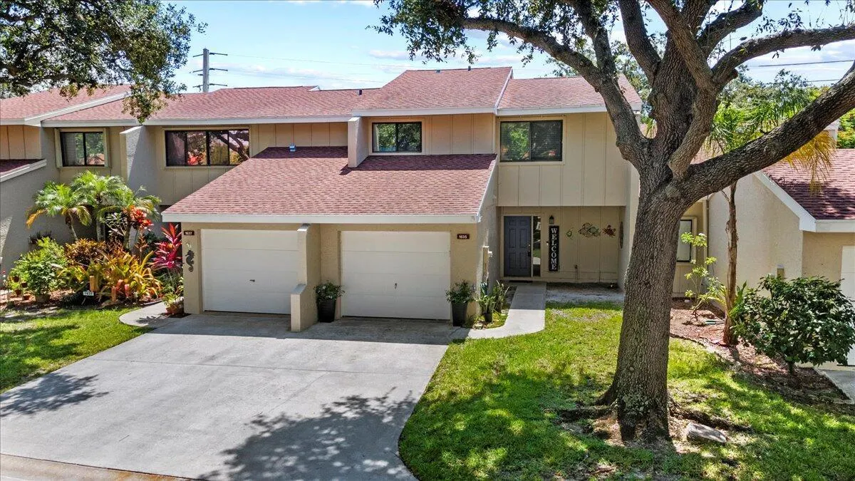 1635 SW Crossing Circle