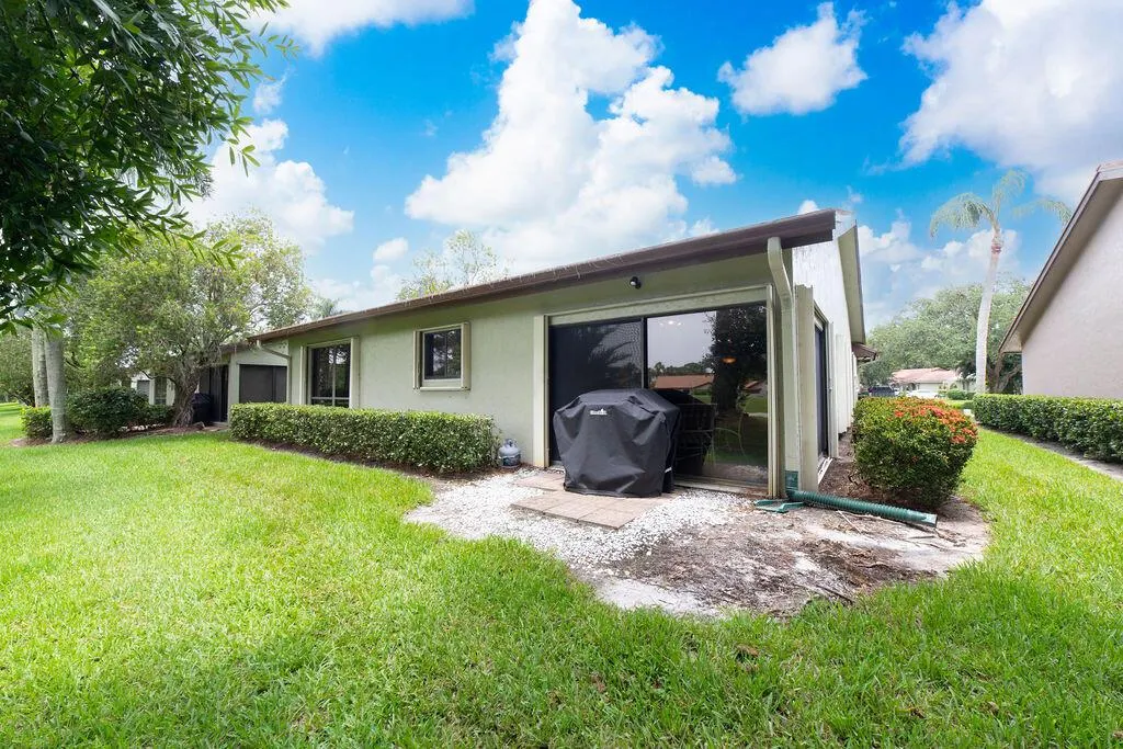 2784 SW Willowood Circle